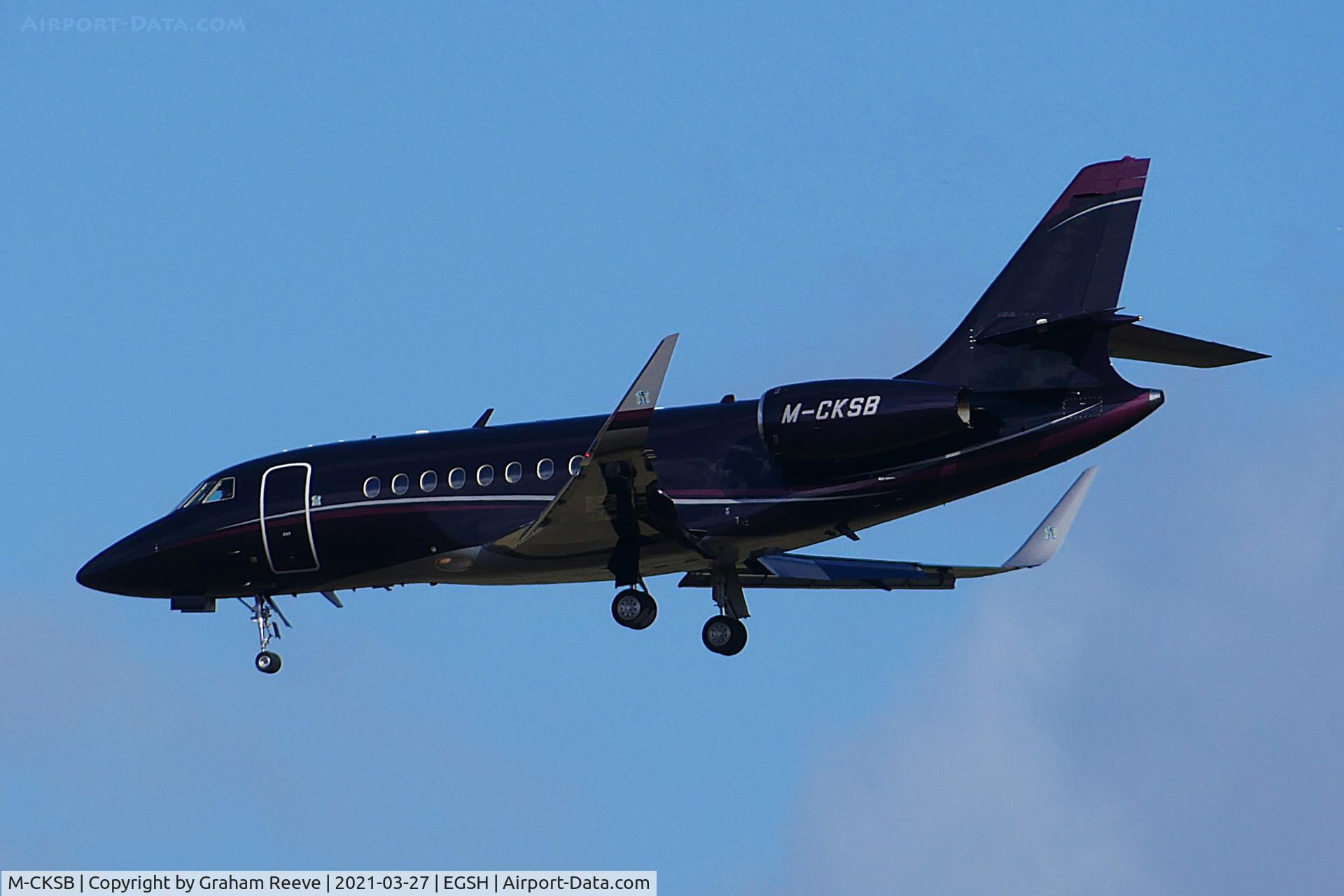 M-CKSB, 1995 Dassault Falcon 2000 C/N 6, On approach to Norwich.