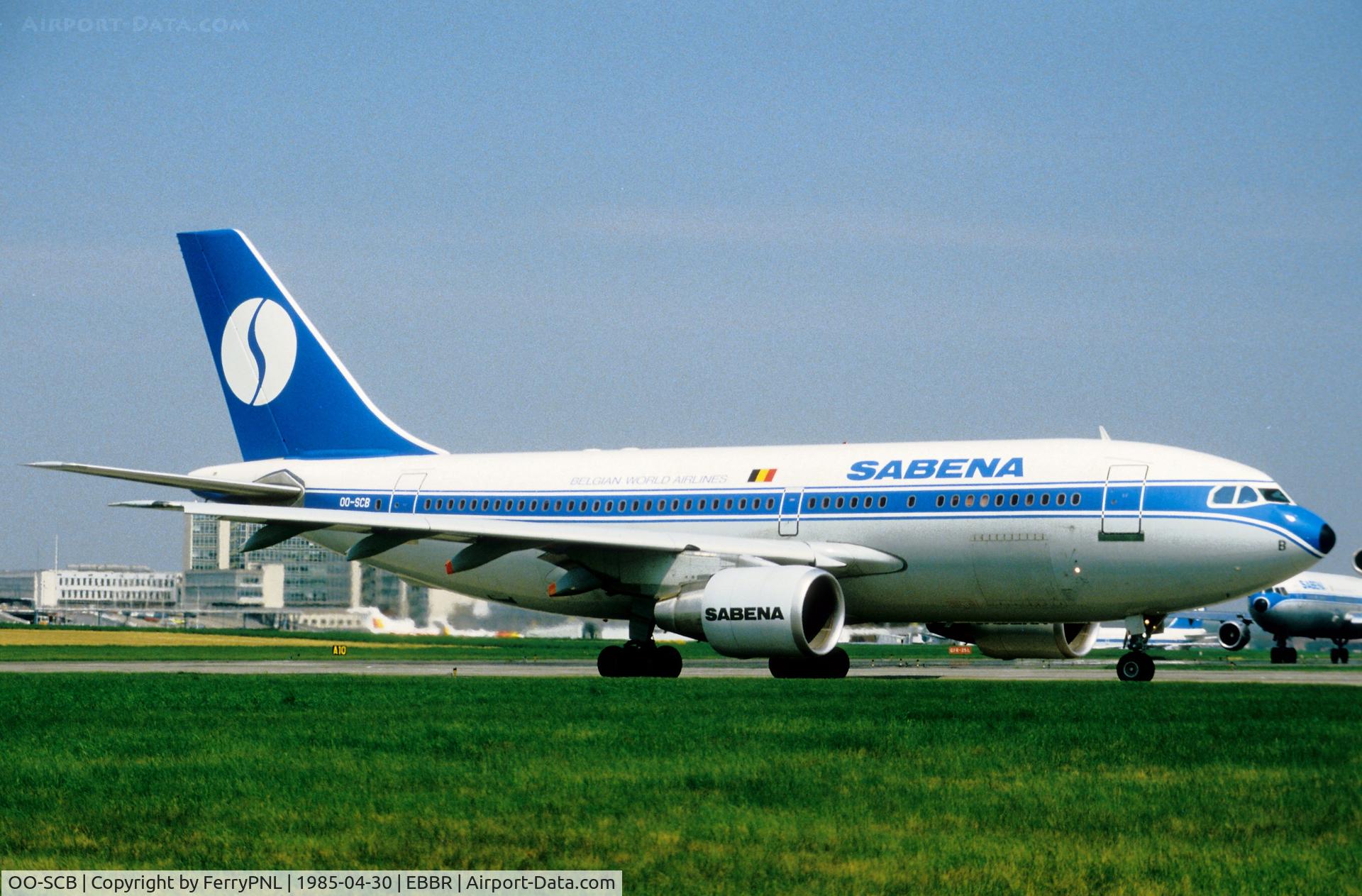 OO-SCB, 1984 Airbus A310-222 C/N 313, Sabena A310 lining-up