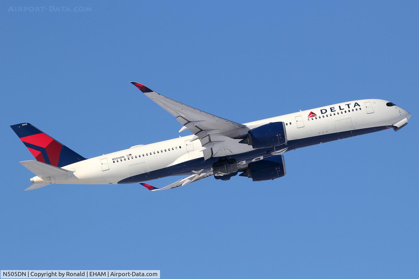 N505DN, 2017 Airbus A350-941 C/N 164, at spl