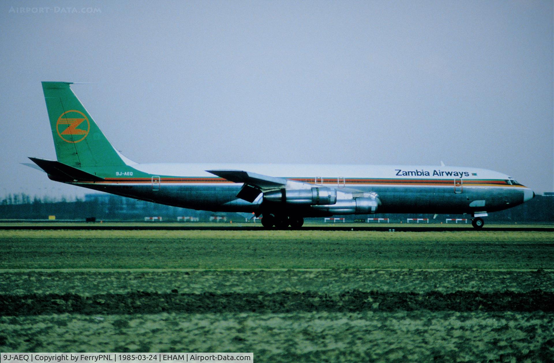 9J-AEQ, 1967 Boeing 707-321C C/N 19367, Zambia B707 landing in AMS