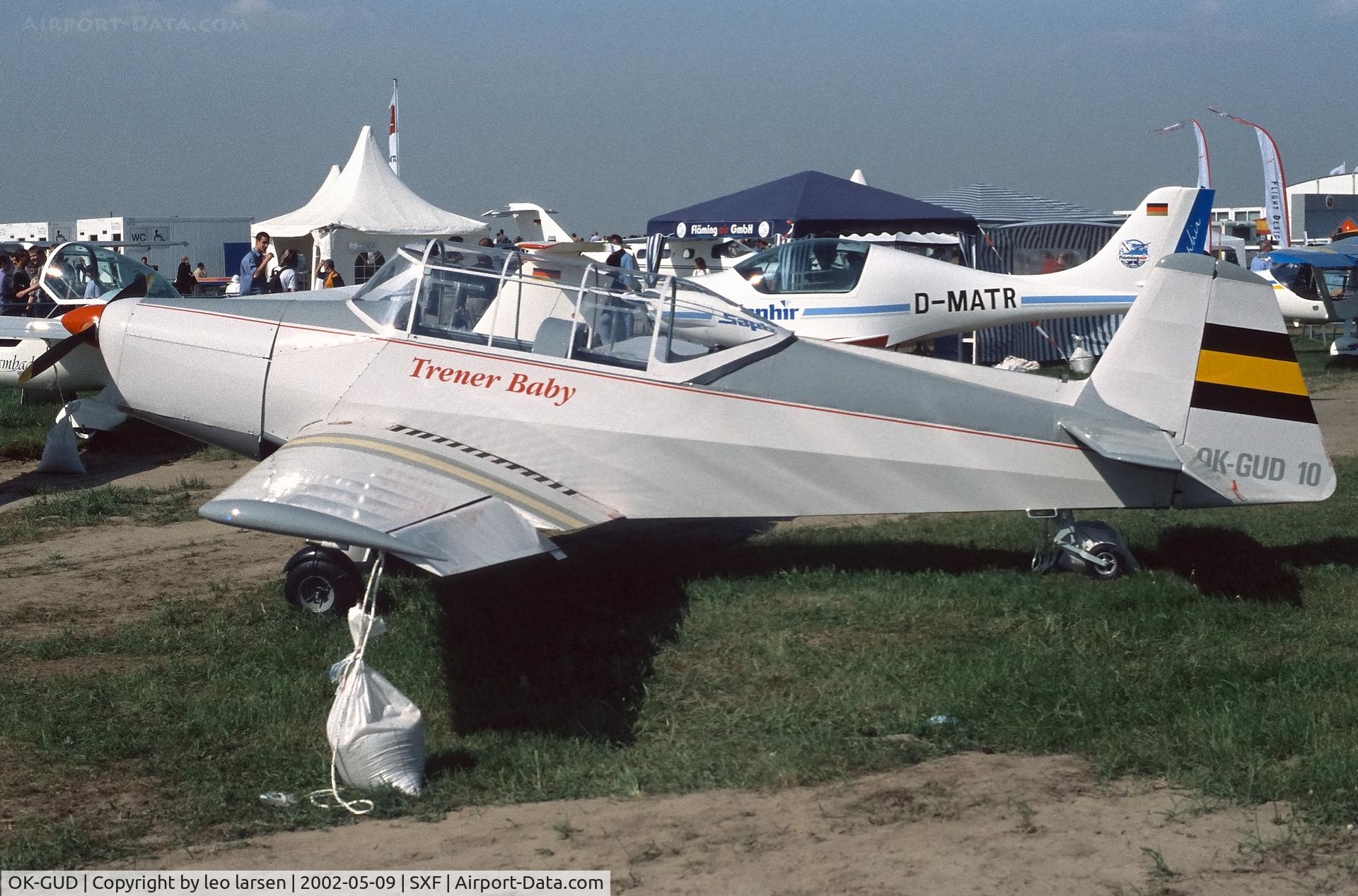 OK-GUD, Podesva Air Zlin 126L Trener Baby C/N 10, Berlin ILA 9.5.2002.Trener Baby is a 80% size of Zlin 126