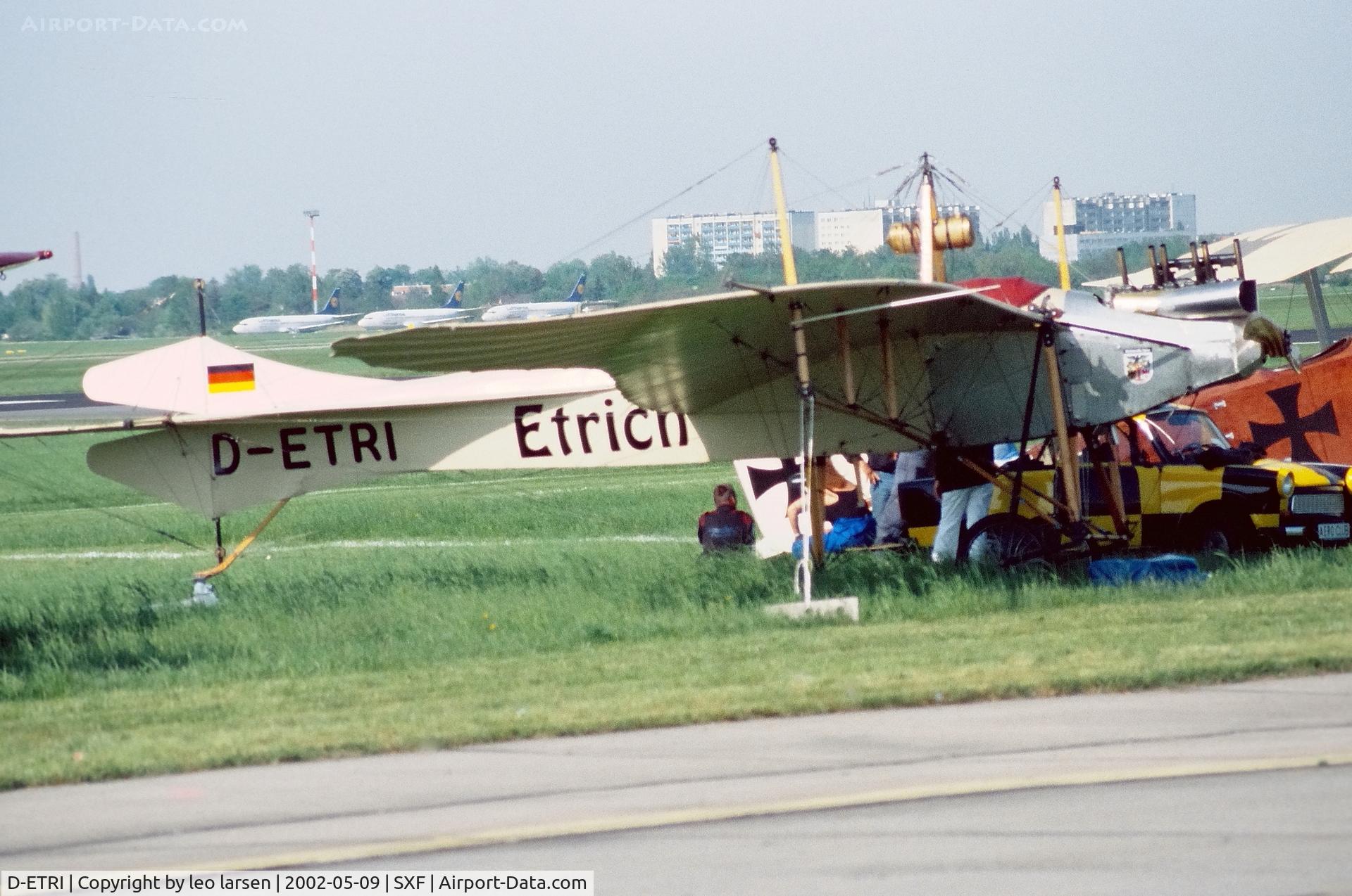D-ETRI, Etrich Taube C/N Not found D-ETRI, Berlin ILA 9.5.2002