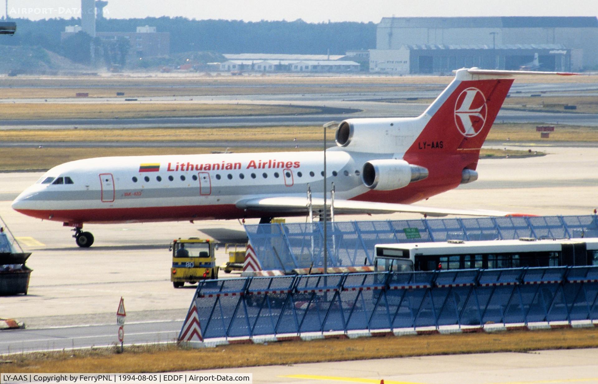 LY-AAS, 1988 Yakovlev Yak-42 C/N 4520421811395, Lithuanian Yak42