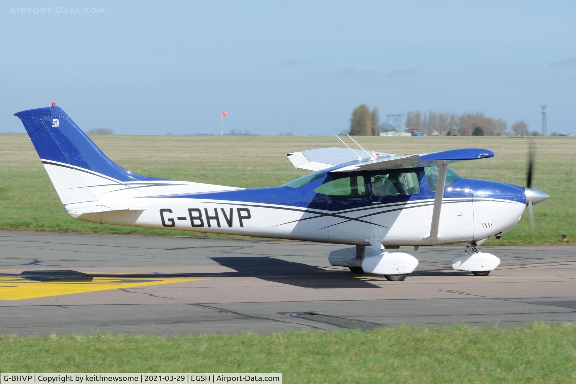 G-BHVP, 1979 Cessna 182Q Skylane C/N 182-67071, Leaving Norwich for Cambridge.