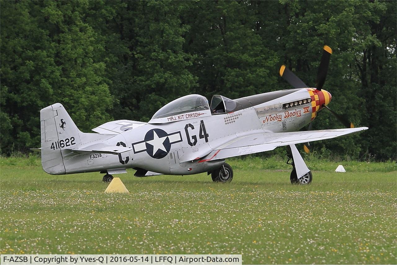 F-AZSB, 1944 North American P-51D Mustang C/N 122-40967, North American P-51D Mustang, Taxiing, La Ferté-Alais (LFFQ) Air show 2016
