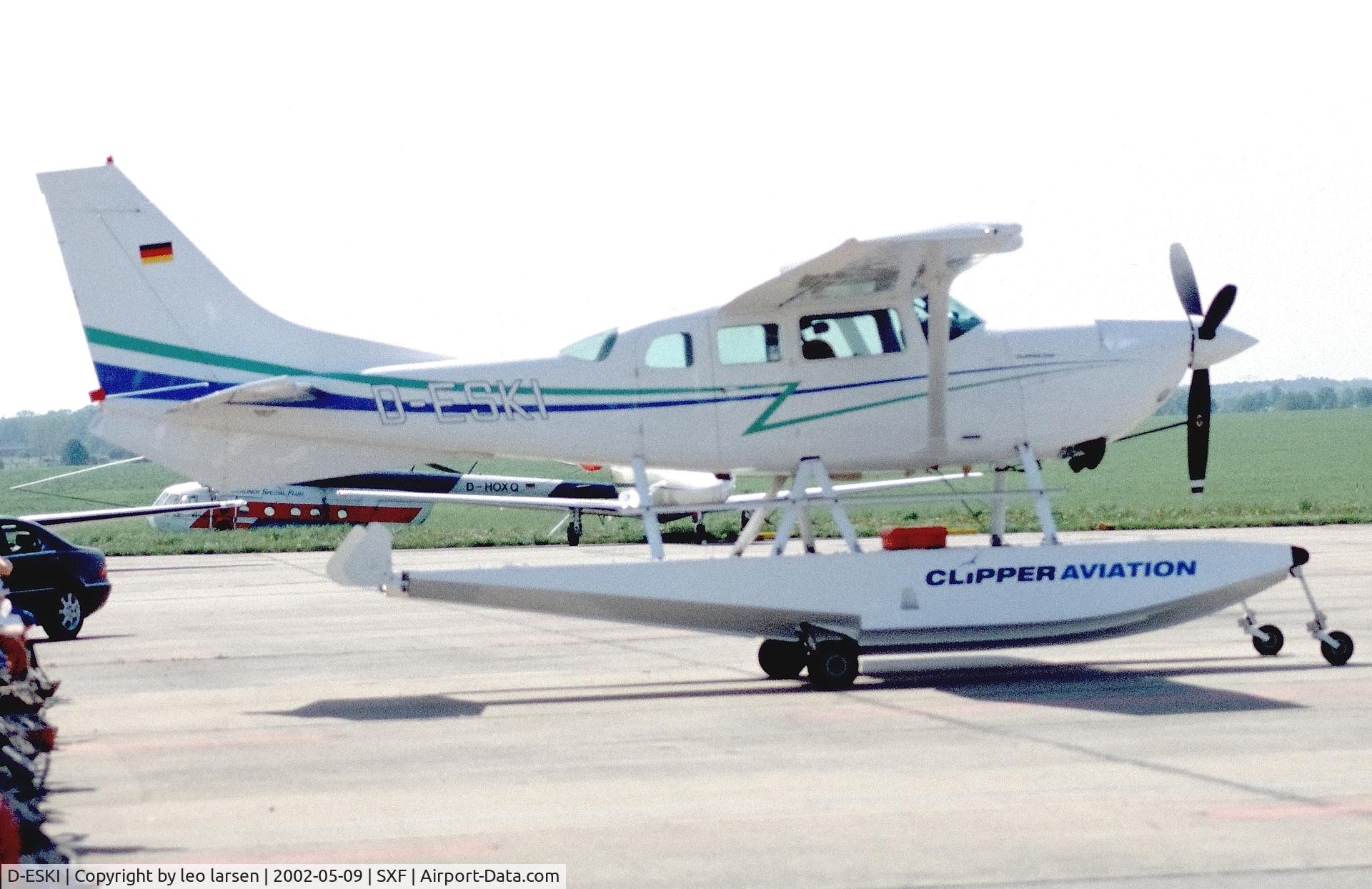 D-ESKI, Cessna 206TG Turbo Stationair Super Skywagon C/N 206TG-04873, Berlin ILA 9.5.2002