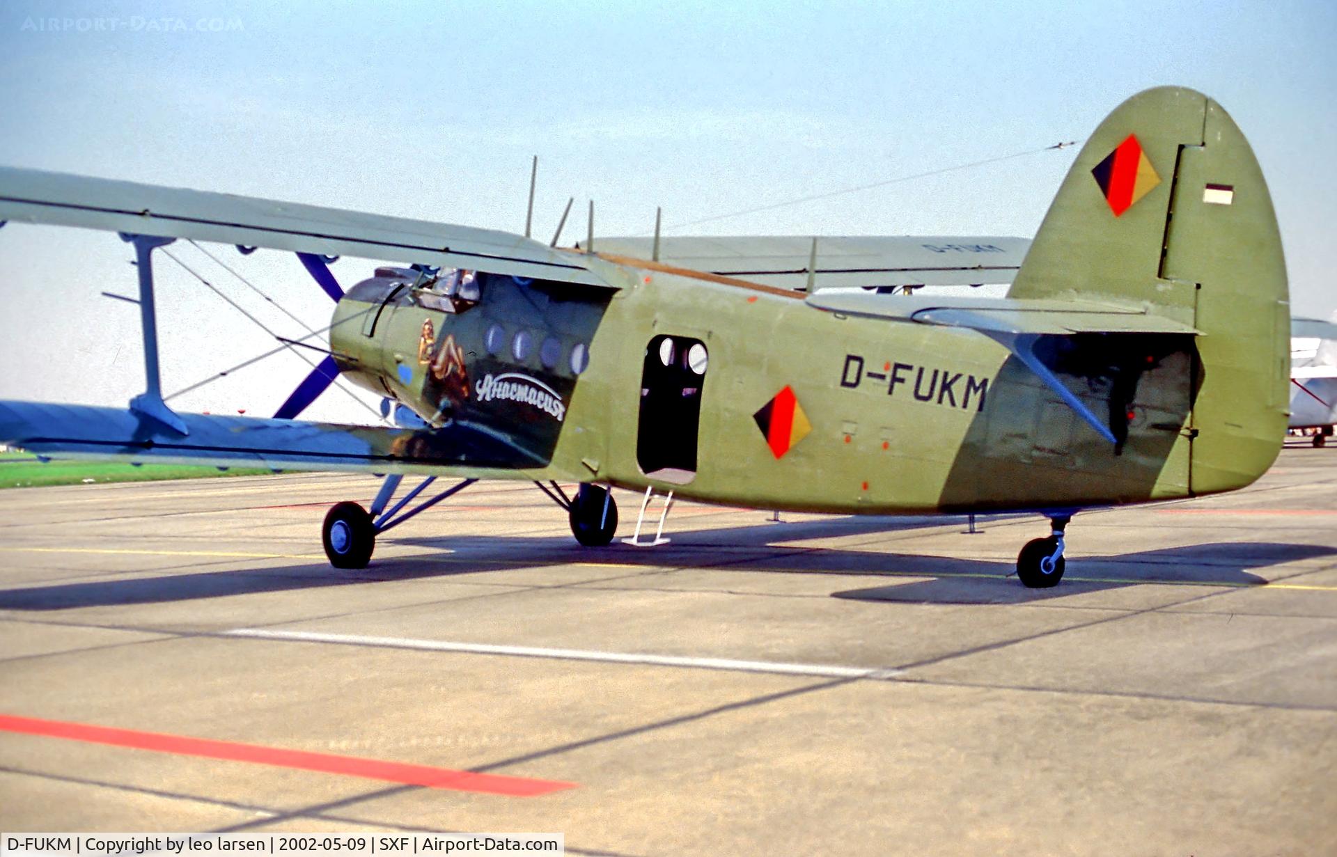 D-FUKM, Antonov AN-2T C/N 17747310, Berlin ILA +9.5.2002