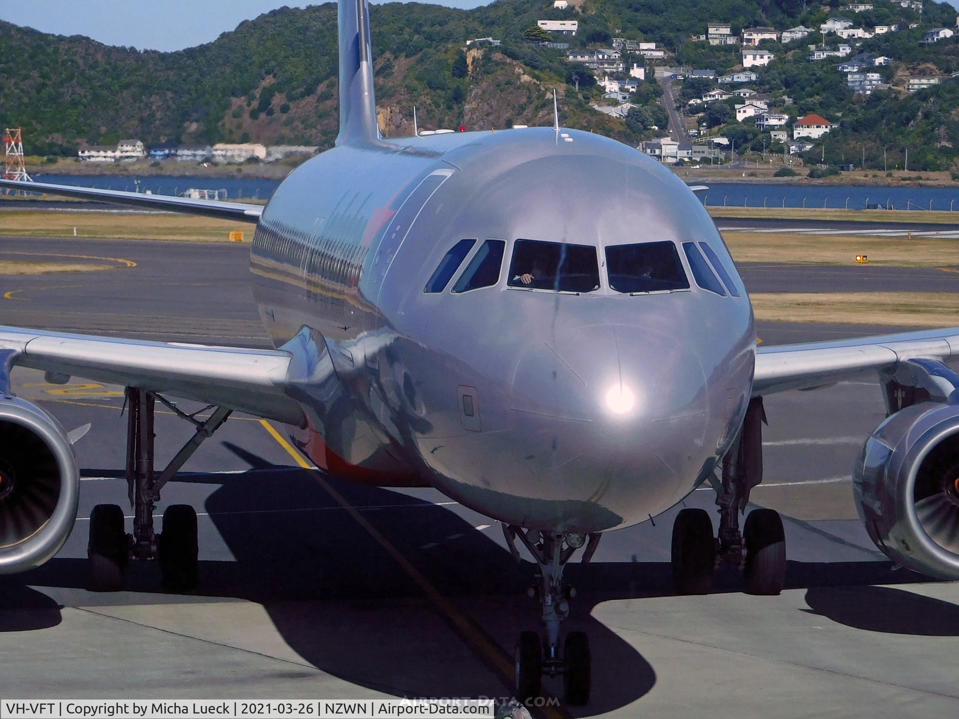 VH-VFT, 2013 Airbus A320-232 C/N 5532, At Wellington