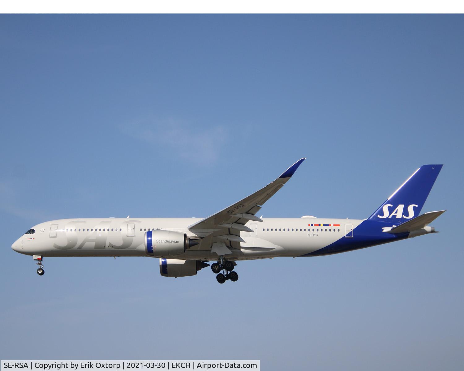 SE-RSA, 2019 Airbus A350-941 C/N 358, SE-RSA landing rw 22L