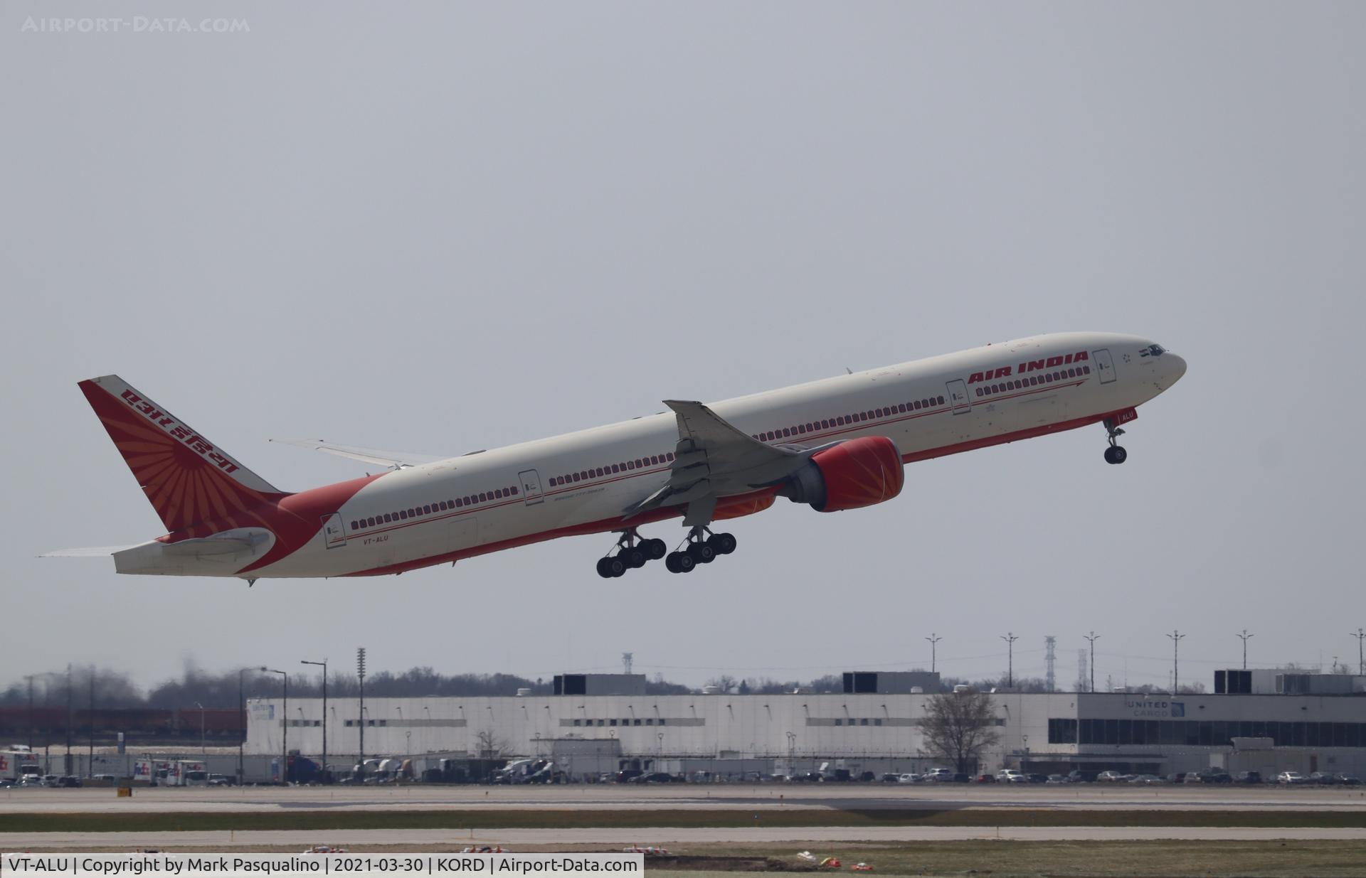 VT-ALU, 2010 Boeing 777-337/ER C/N 36319, Boeing 777-337/ER