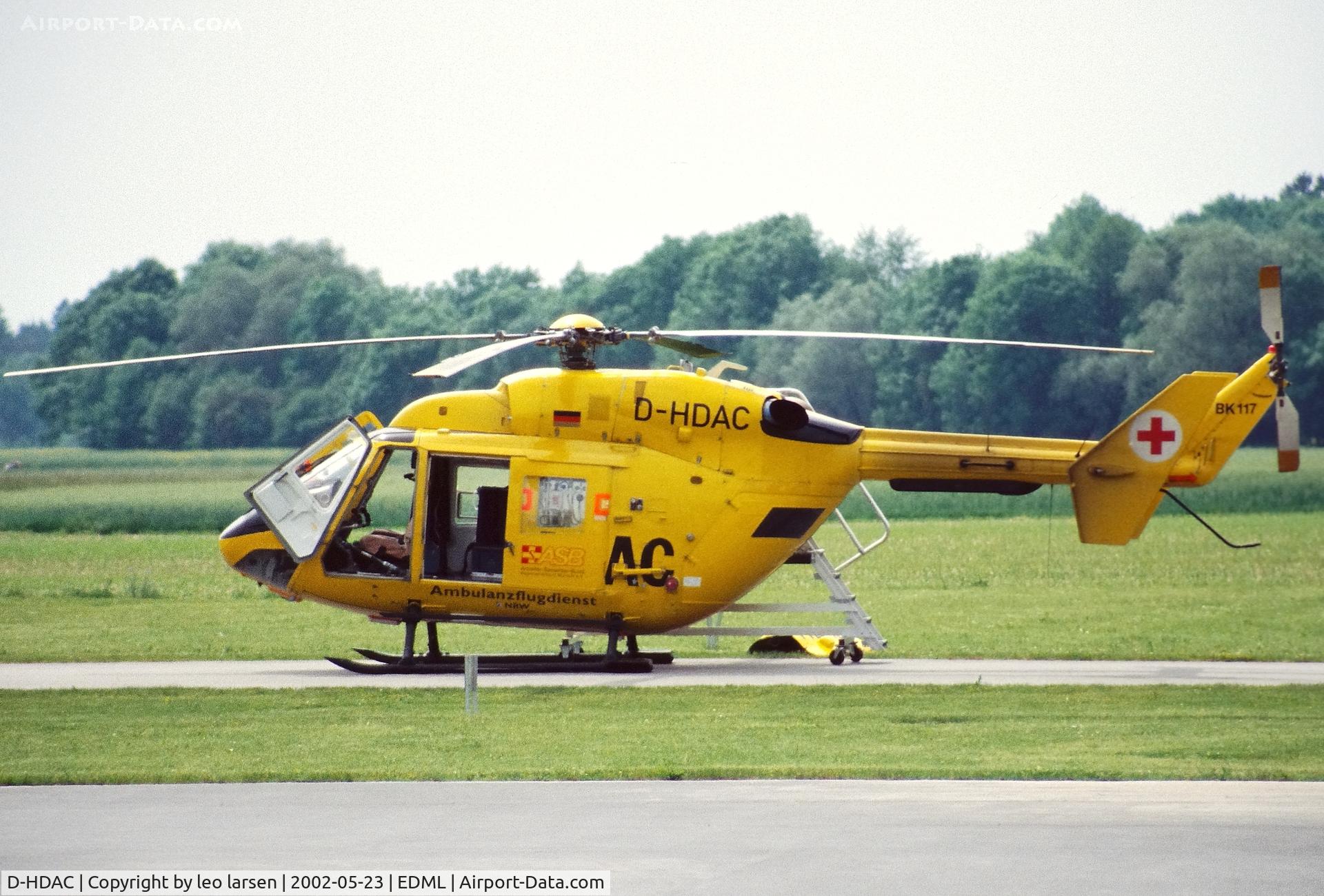 D-HDAC, Eurocopter-Kawasaki BK-117A-4 C/N 7005, Landshut EDML 23.5.02