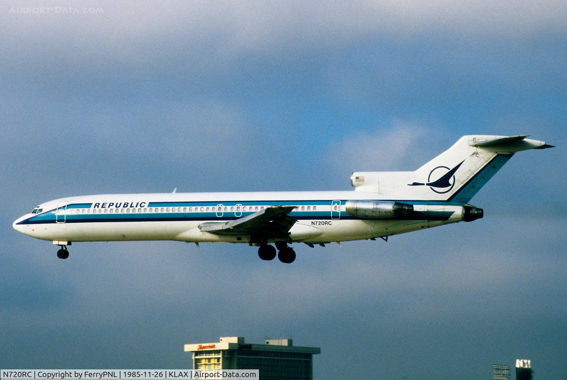 N720RC, 1981 Boeing 727-2S7 C/N 22491, Arrival of Republic B727