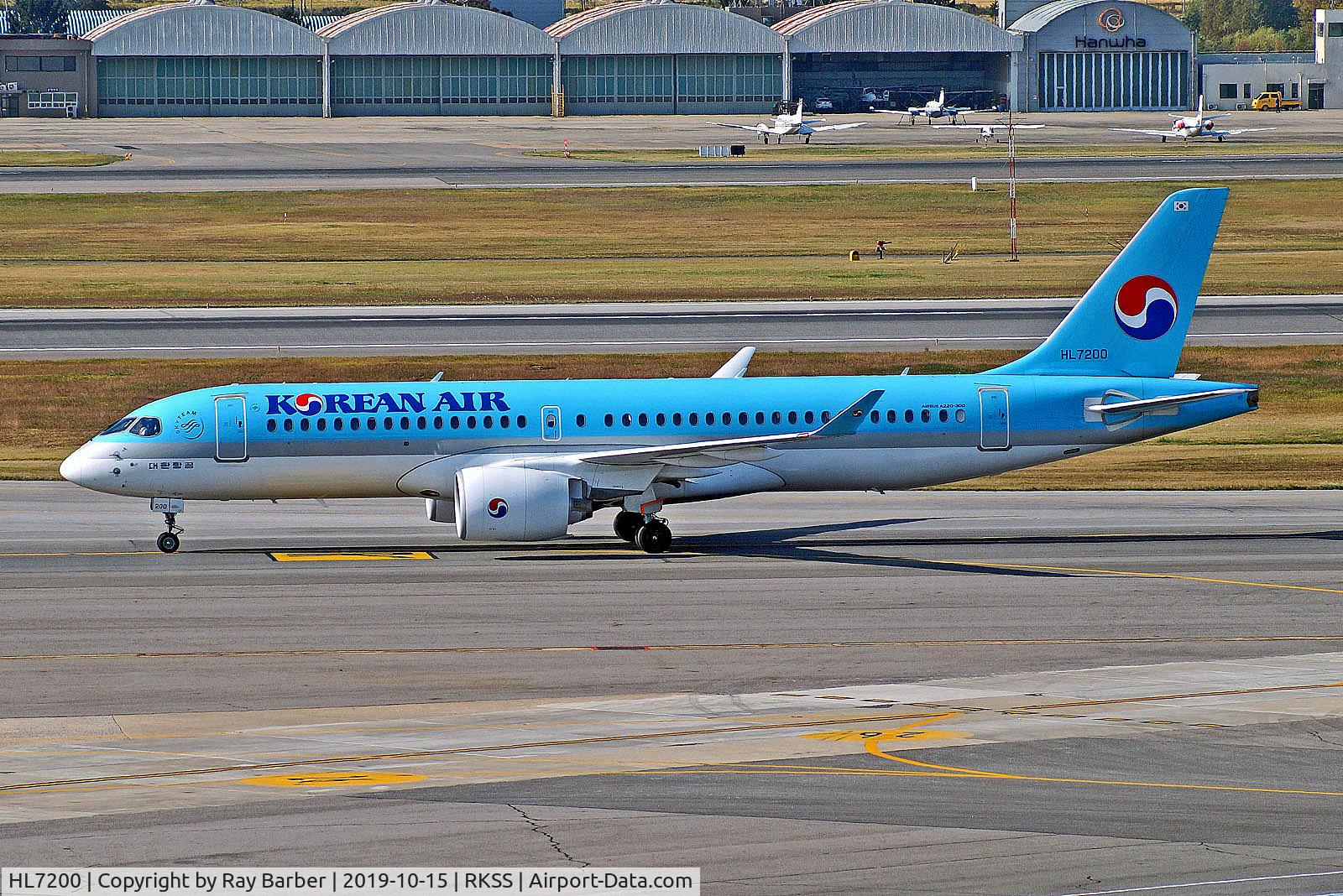 HL7200, 2018 Bombardier CS300 C/N 55022, HL7200   Bombardier CS300 [55022] (Korean Air) Seoul-Gimpo~HL 15/10/2019