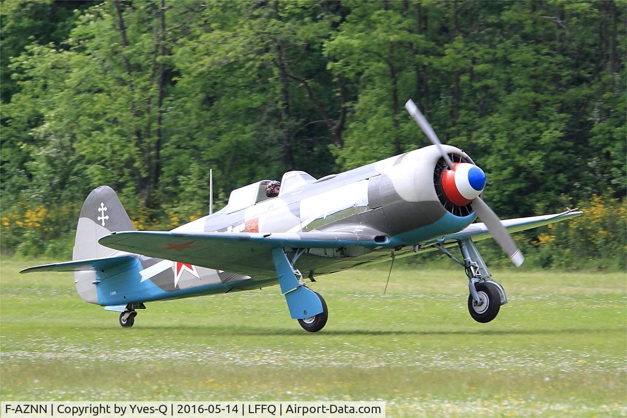 F-AZNN, Yakovlev Yak-11 C/N 25 III/05, Yakovlev YAK-11, Take off, La Ferté-Alais airfield (LFFQ) Airshow 2016