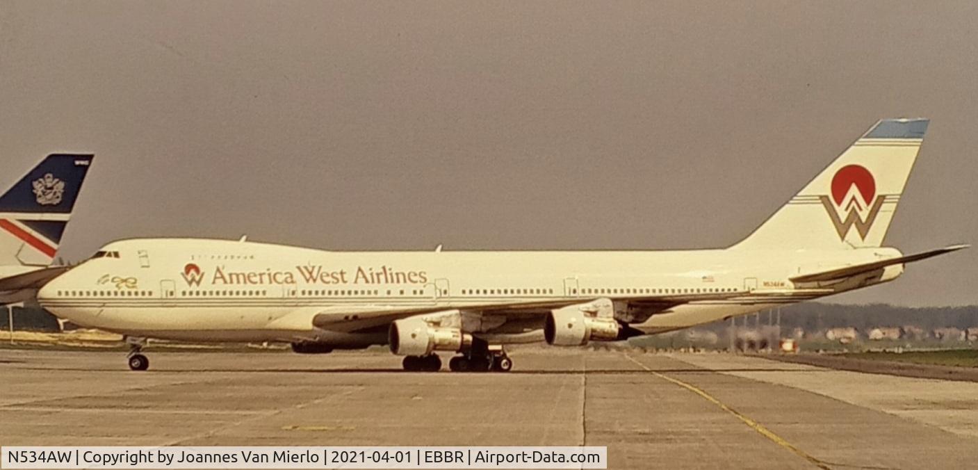 N534AW, 1971 Boeing 747-206B C/N 20398, scan from slide