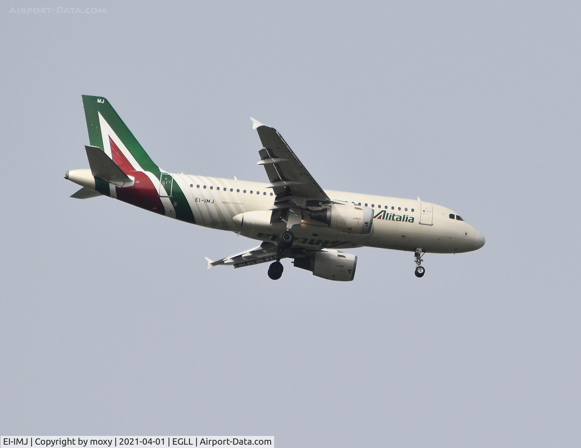 EI-IMJ, 2002 Airbus A319-112 C/N 1779, Airbus A319-112 on finals to 9R London Heathrow.