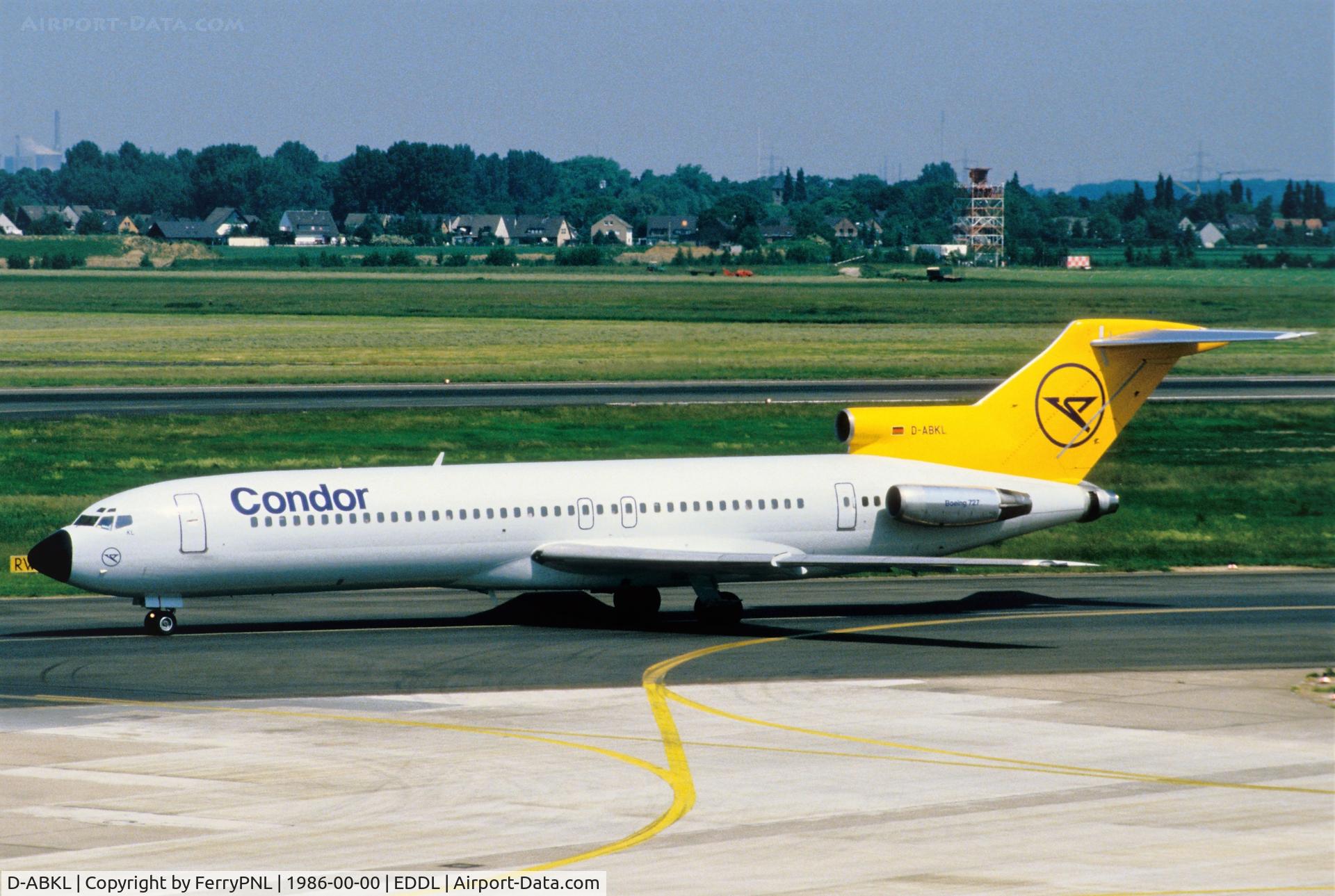 D-ABKL, 1975 Boeing 727-230 C/N 21114, Condor B727 taxiing