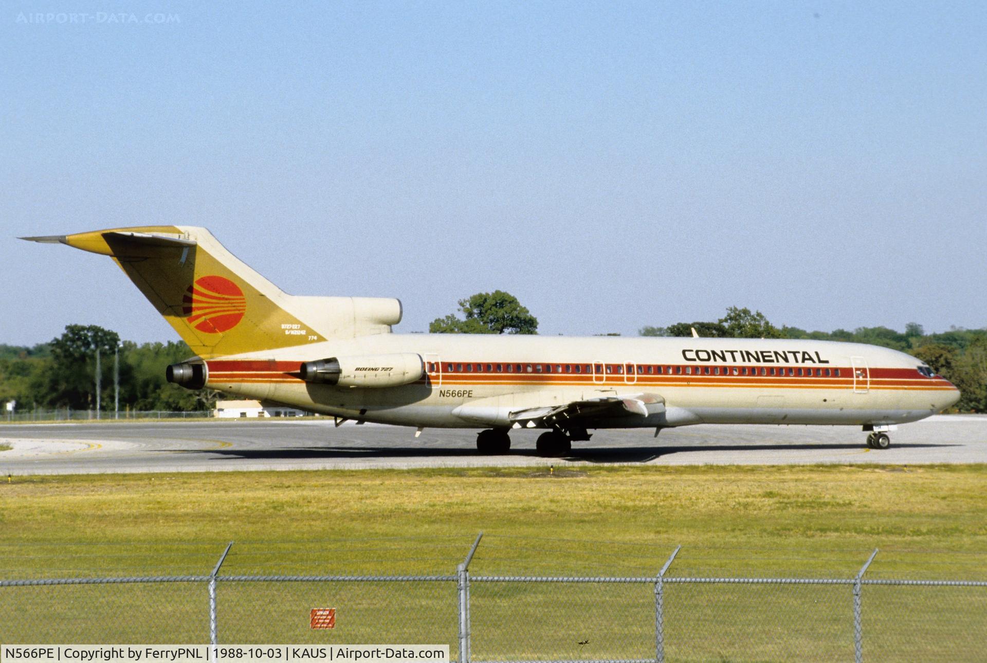 N566PE, 1976 Boeing 727-227 C/N 21242, Continental B727 in former PeopleExpress livery