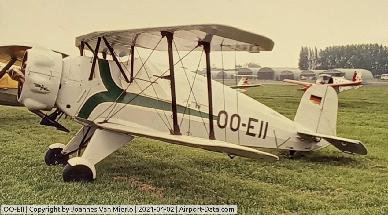 OO-EII, 1937 Bucker Bu-133C Jungmeister C/N 51, scan from slide