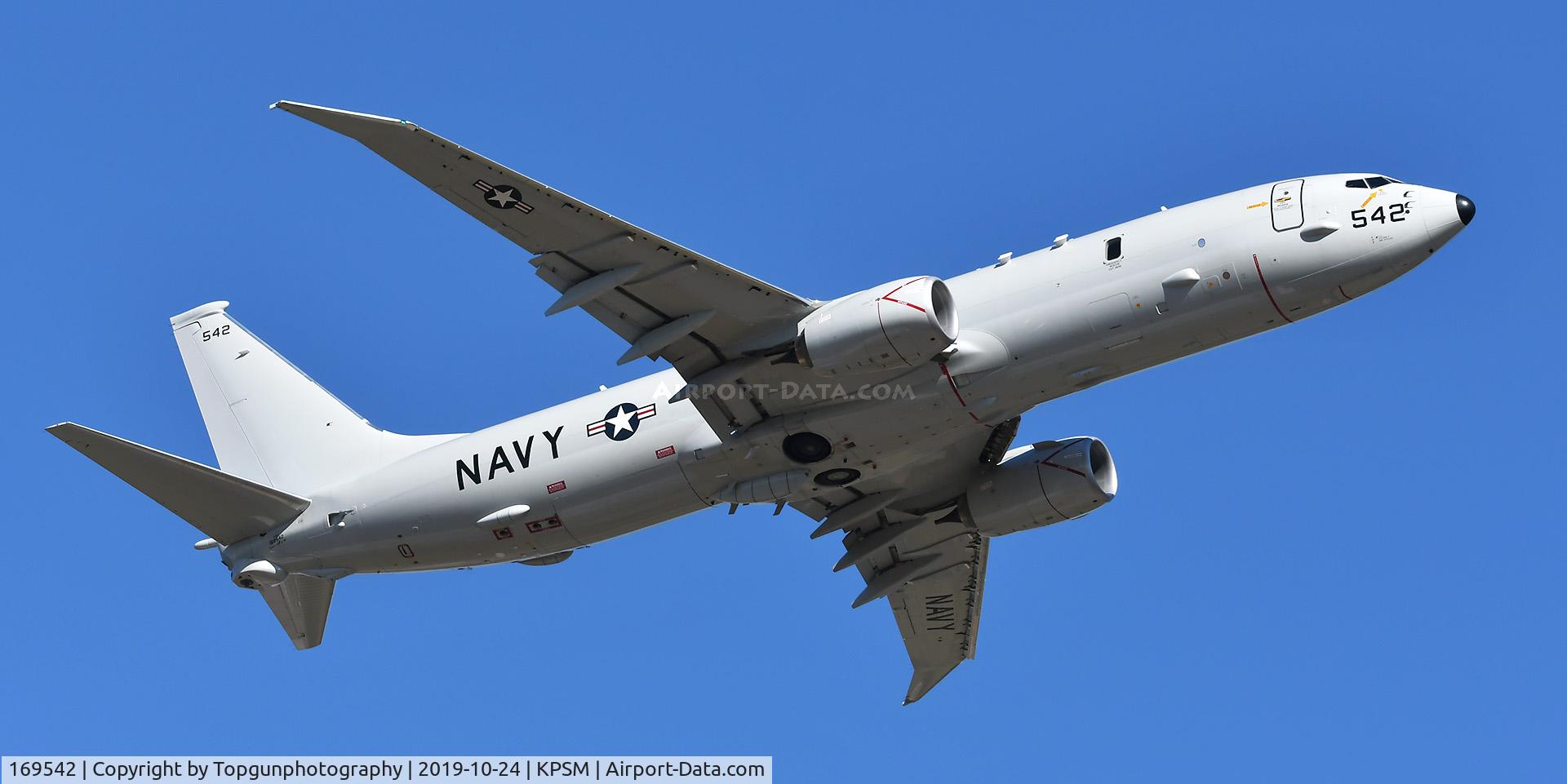 169542, Boeing P-8A C/N 64073/7074, PIONER23 departing RW16