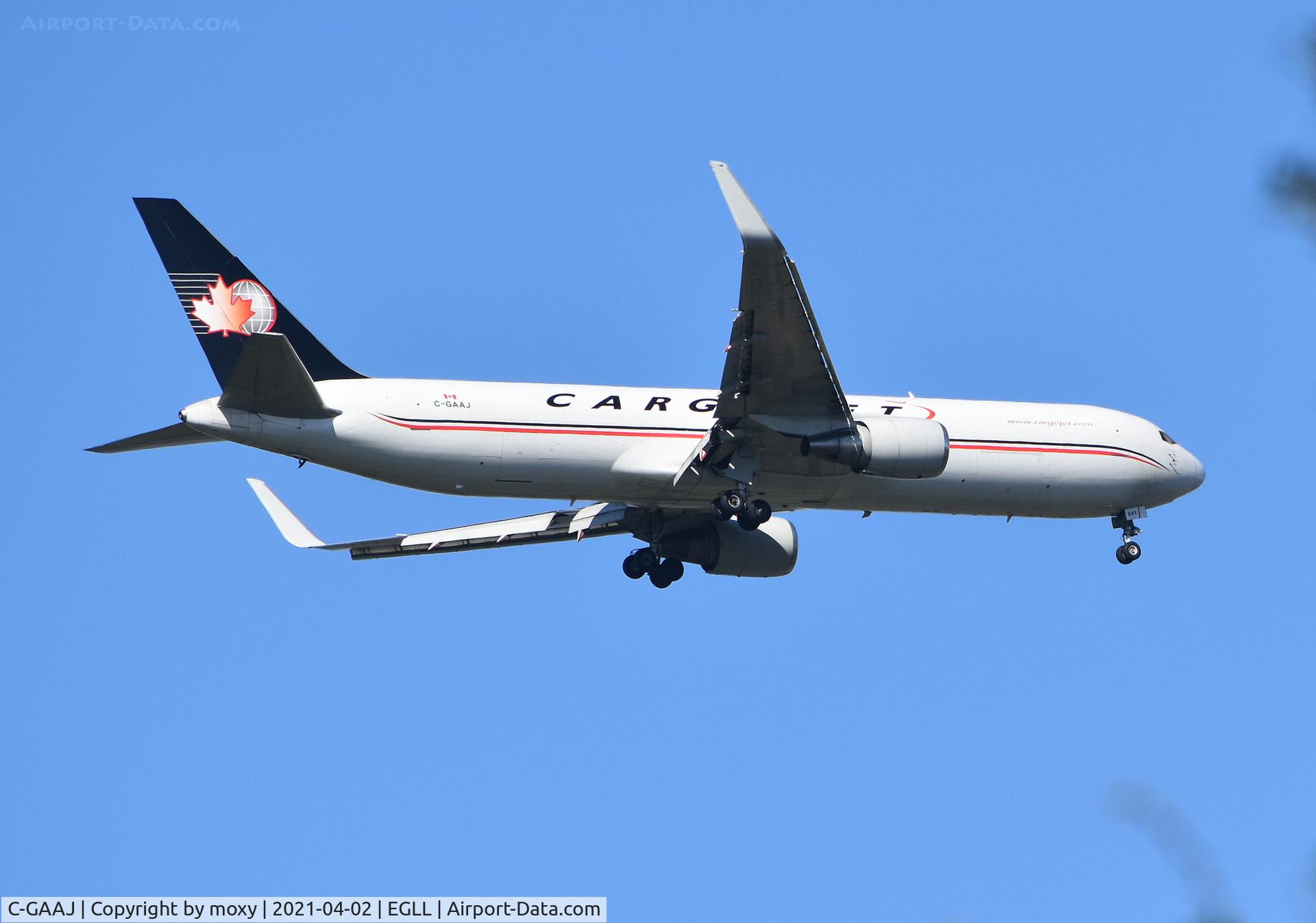 C-GAAJ, 1993 Boeing 767-323/ER(BDSF) C/N 25449, Boeing 767-323/ER(BDSF) on finals to 9R London Heathrow.