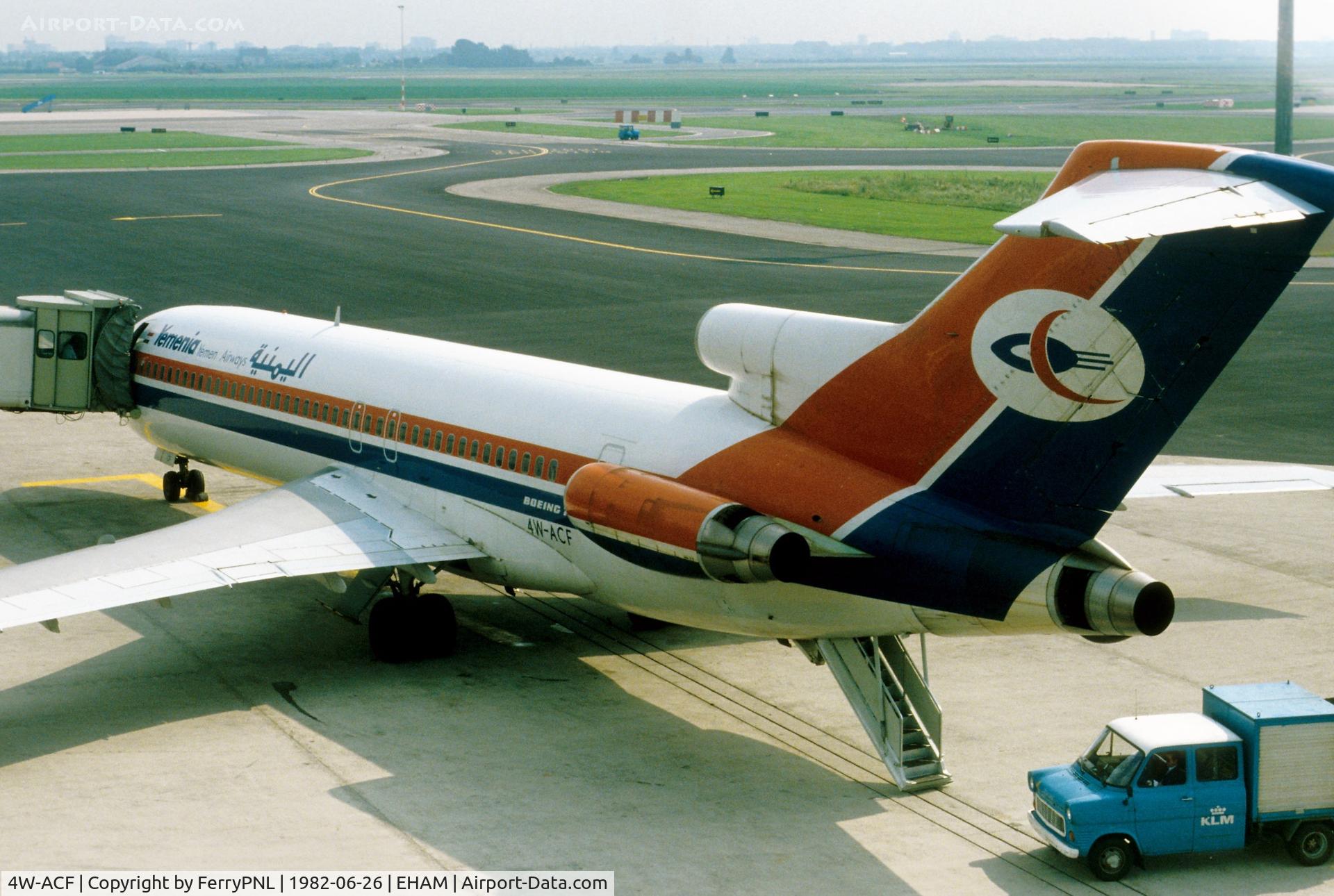 4W-ACF, 1979 Boeing 727-2N8 C/N 21844, Yemenia B727 at the gate