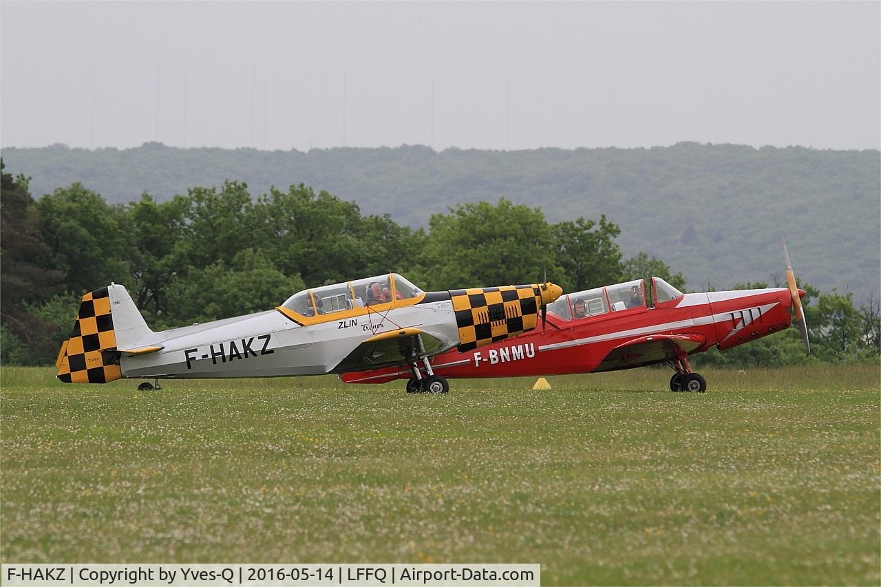 F-HAKZ, Zlin Z-526 Trener Master C/N 1322, Zlin Z-526 Trener Master, La Ferté-Alais (LFFQ) air show 2016