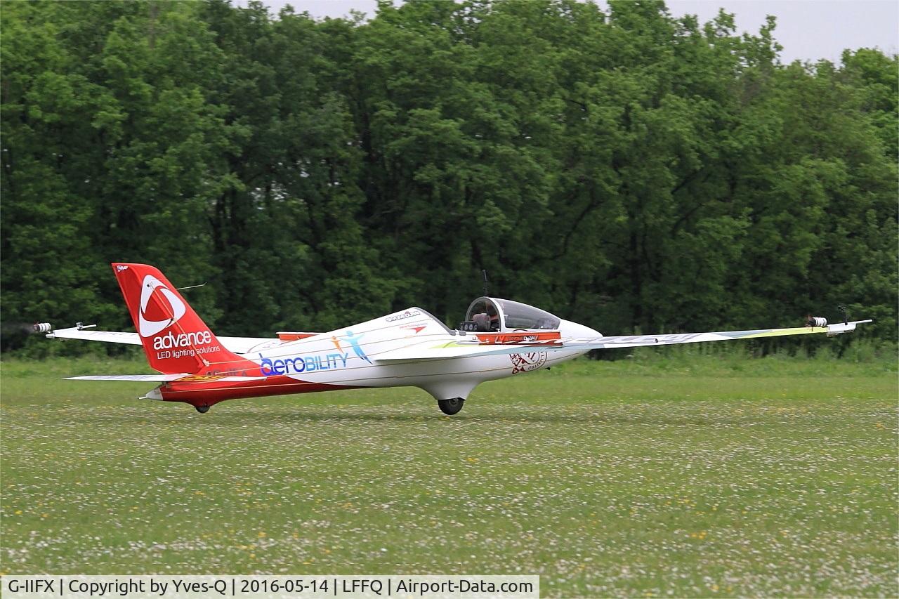 G-IIFX, 1998 Marganski MDM-1 Fox C/N 223, Marganski MDM-1 Fox, Landing, La Ferté-Alais airfield (LFFQ) Air show 2016