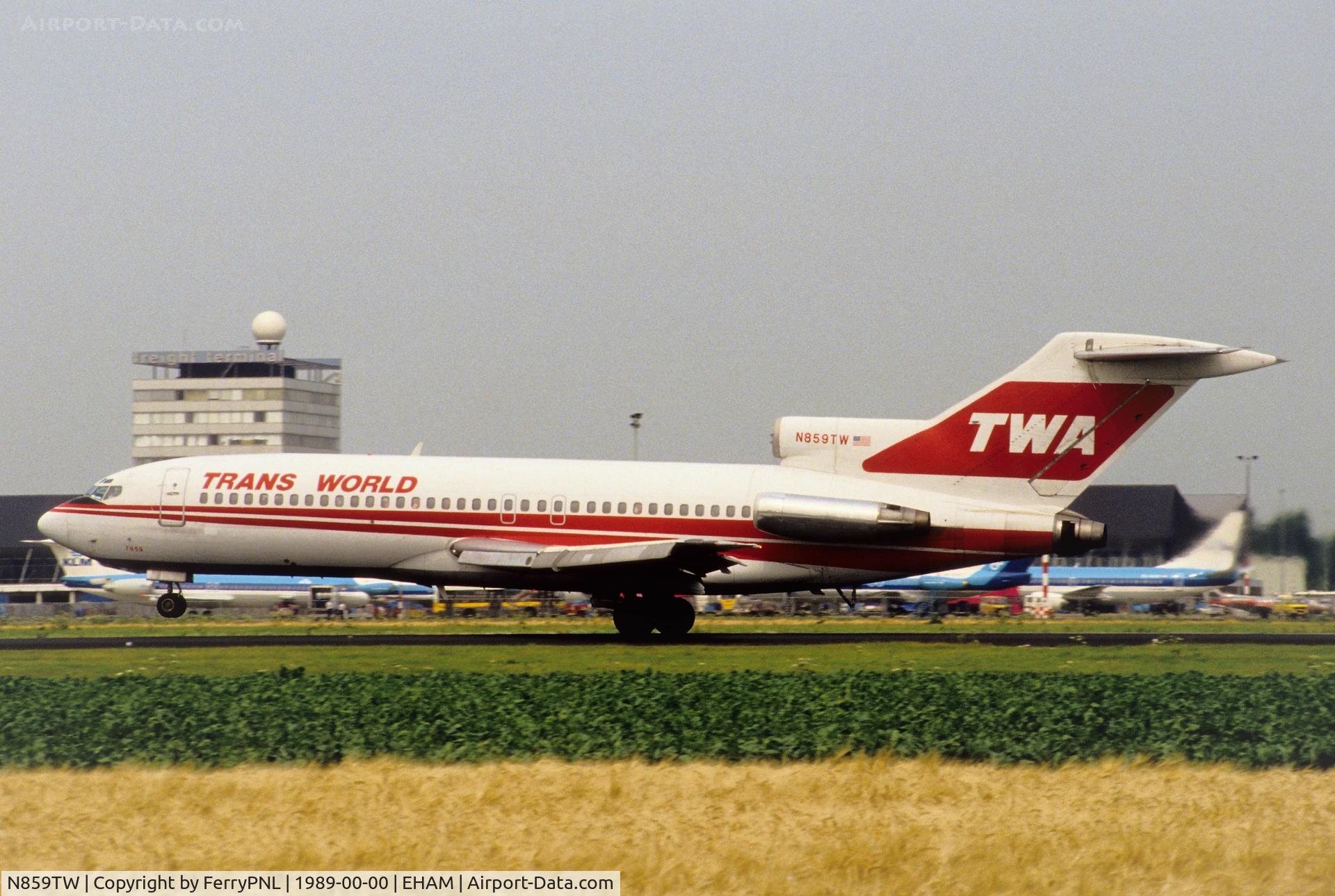 N859TW, 1964 Boeing 727-31 C/N 18578, Trans World B727 rotating