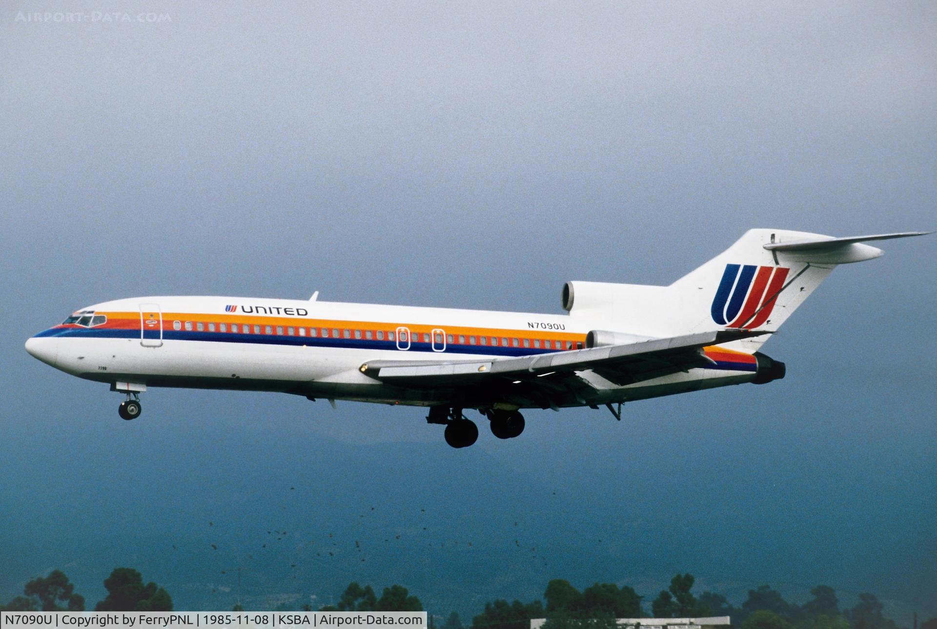 N7090U, 1967 Boeing 727-22 C/N 19154, United B727 landing in SBA, became a freighter for Fedex.