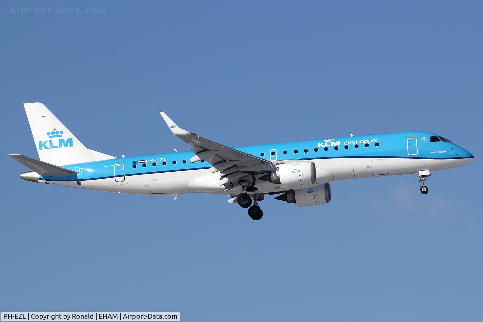 PH-EZL, 2010 Embraer 190LR (ERJ-190-100LR) C/N 19000334, at spl