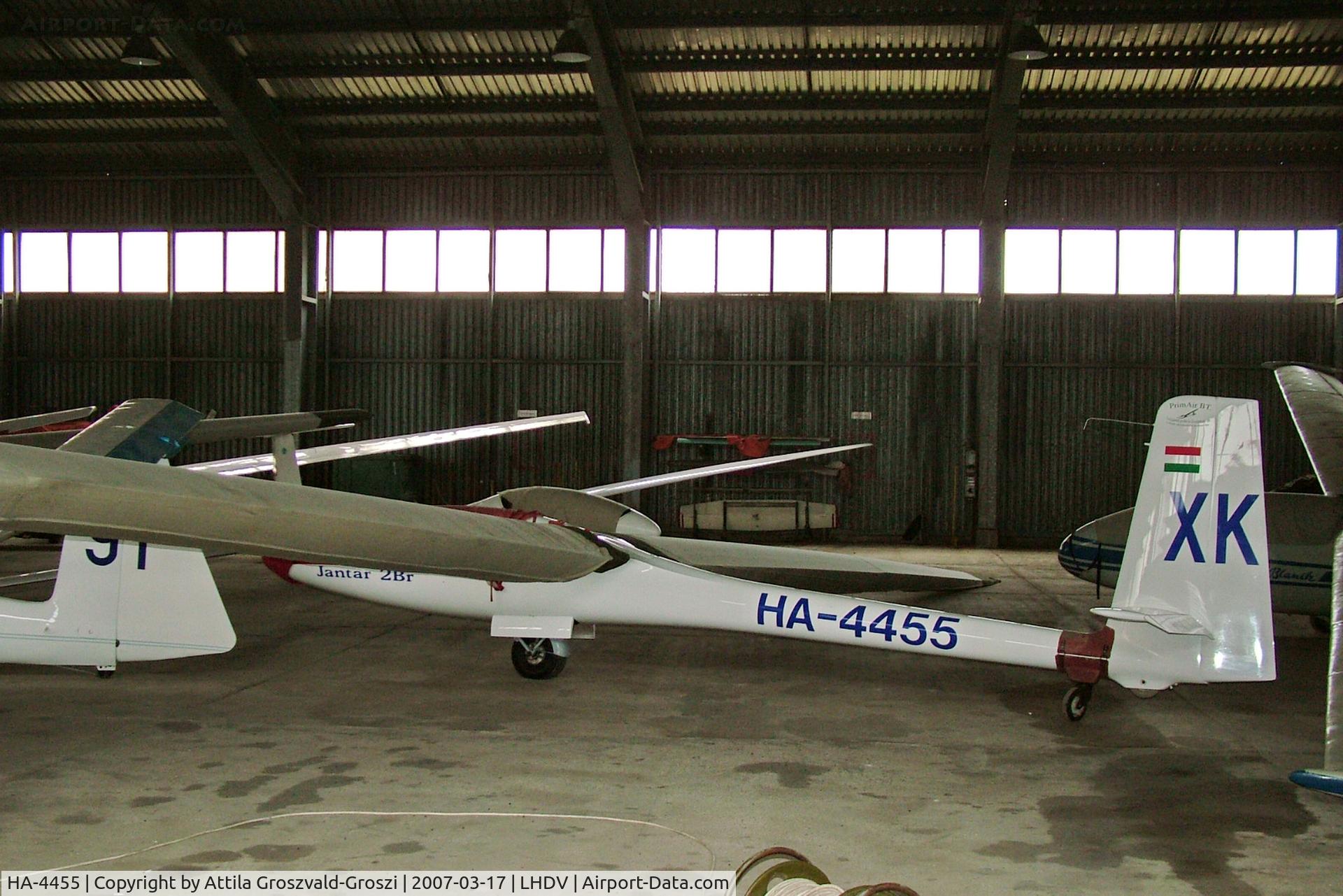 HA-4455, 1984 PZL-Bielsko SZD-42-2 Jantar 2B C/N B-1324, LHDV - Dunaújváros-Kisapostag Airport, Hungary