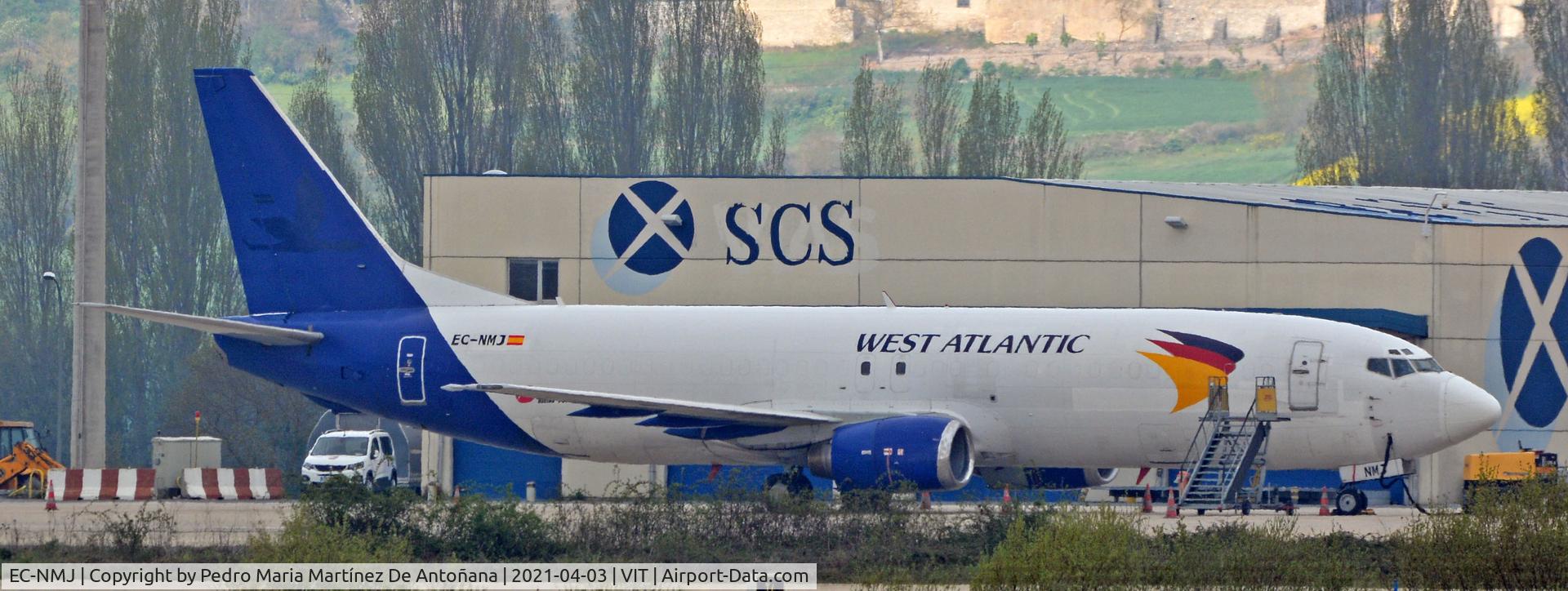 EC-NMJ, 1999 Boeing 737-4K5 (SF) C/N 24126, Aeropuerto de Foronda - Vitoria-Gasteiz - Euskadi - España