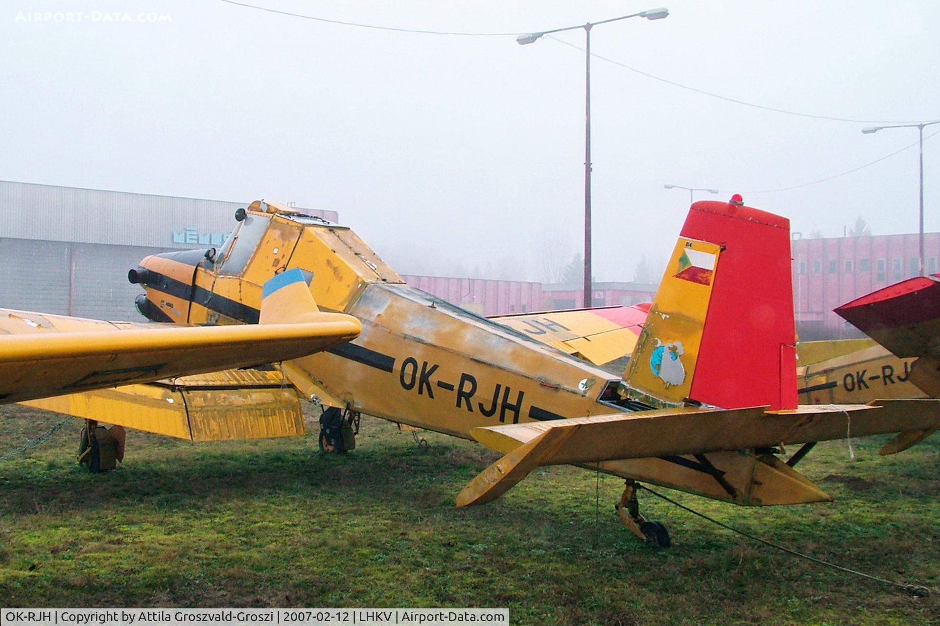 OK-RJH, 1986 Zlin Z-37T Agro-Turbo C/N 014, LHKV - Kaposújlak Airport, Hungary