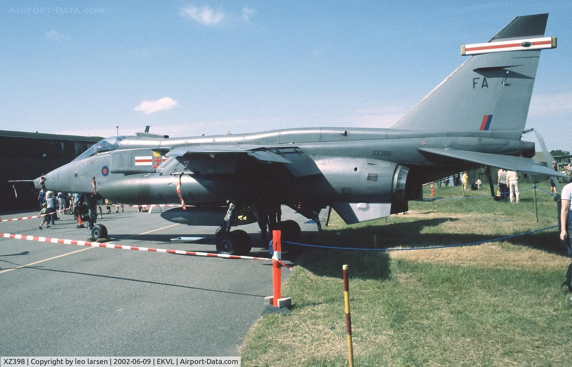 XZ398, 1977 Sepecat Jaguar GR.1A C/N S163, Værløse Air Base 9.6.2002