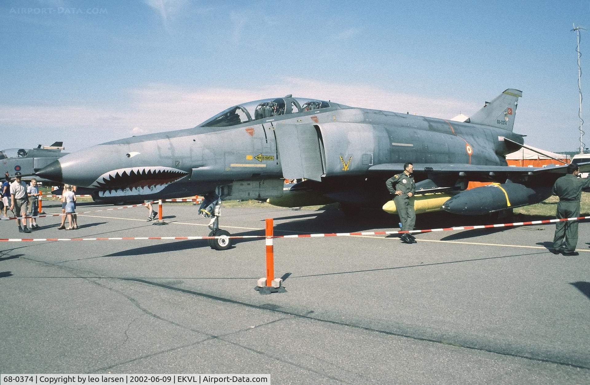 68-0374, 1968 McDonnell Douglas F-4E Phantom II C/N 3450, Værløse Air Base 9.6.2002