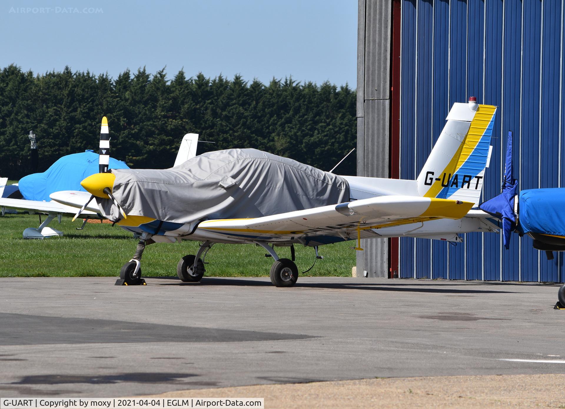 G-UART, 1992 Zlin Z-242L C/N 0652, Zlin Z-242L at White Waltham.
