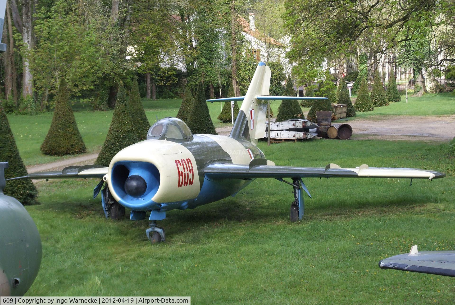 609, PZL-Mielec Lim-5P C/N 1D-0609, PZL-Mielec Lim-5P (MiG-17PF) FRESCO-D at the Musee de l'Aviation du Chateau, Savigny-les-Beaune