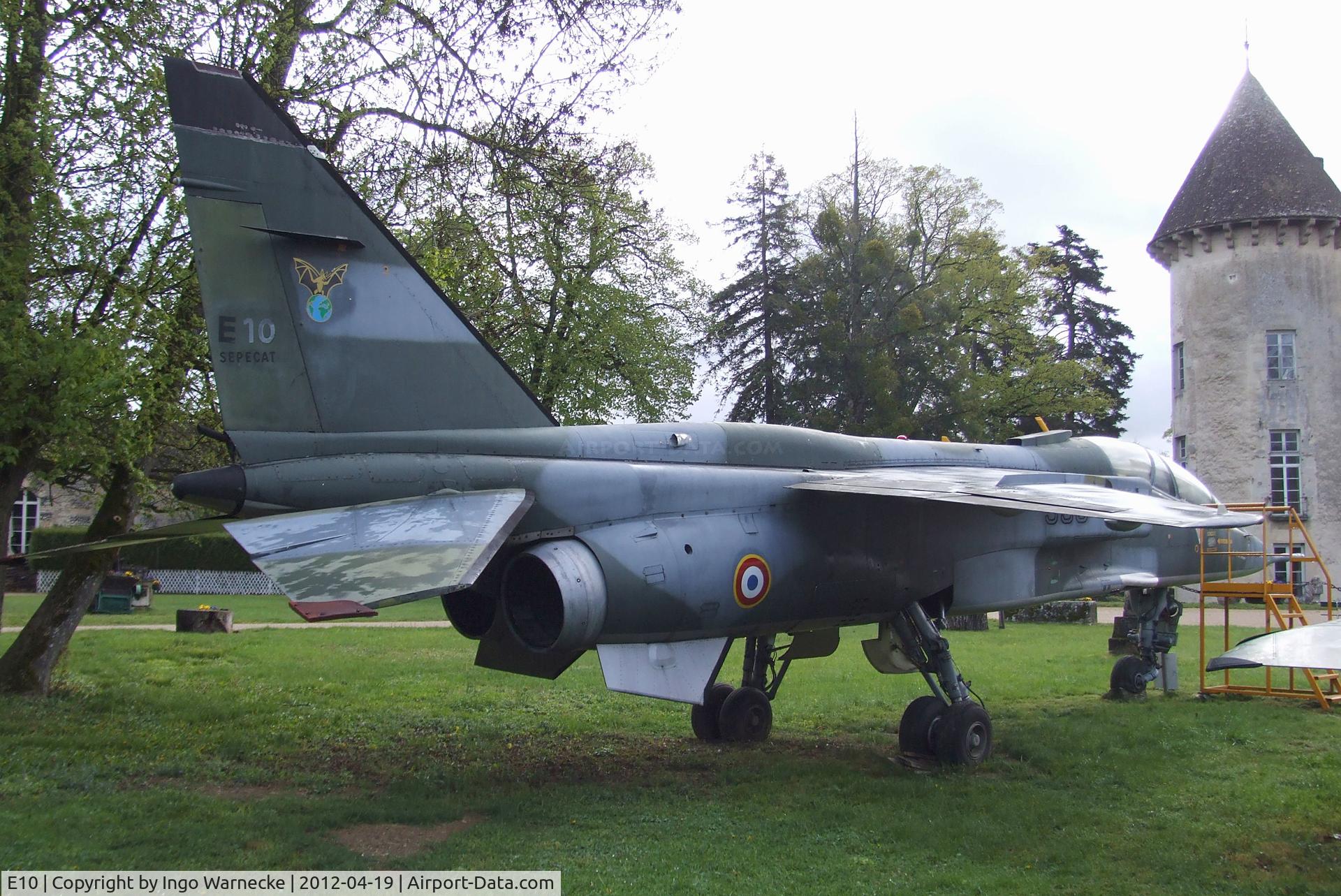 E10, Sepecat Jaguar E C/N E10, SEPECAT Jaguar E at the Musee de l'Aviation du Chateau, Savigny-les-Beaune