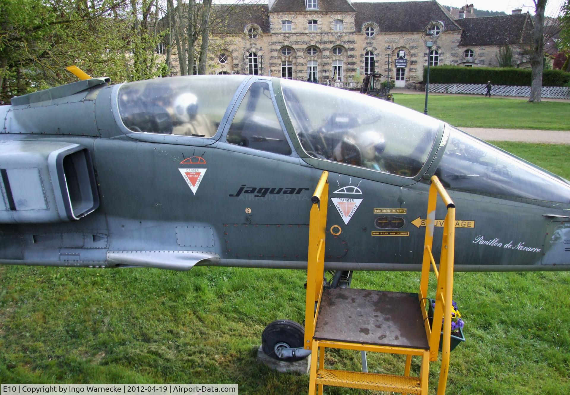 E10, Sepecat Jaguar E C/N E10, SEPECAT Jaguar E at the Musee de l'Aviation du Chateau, Savigny-les-Beaune