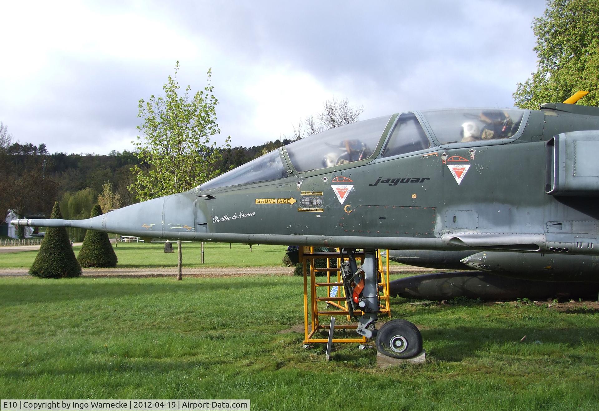 E10, Sepecat Jaguar E C/N E10, SEPECAT Jaguar E at the Musee de l'Aviation du Chateau, Savigny-les-Beaune