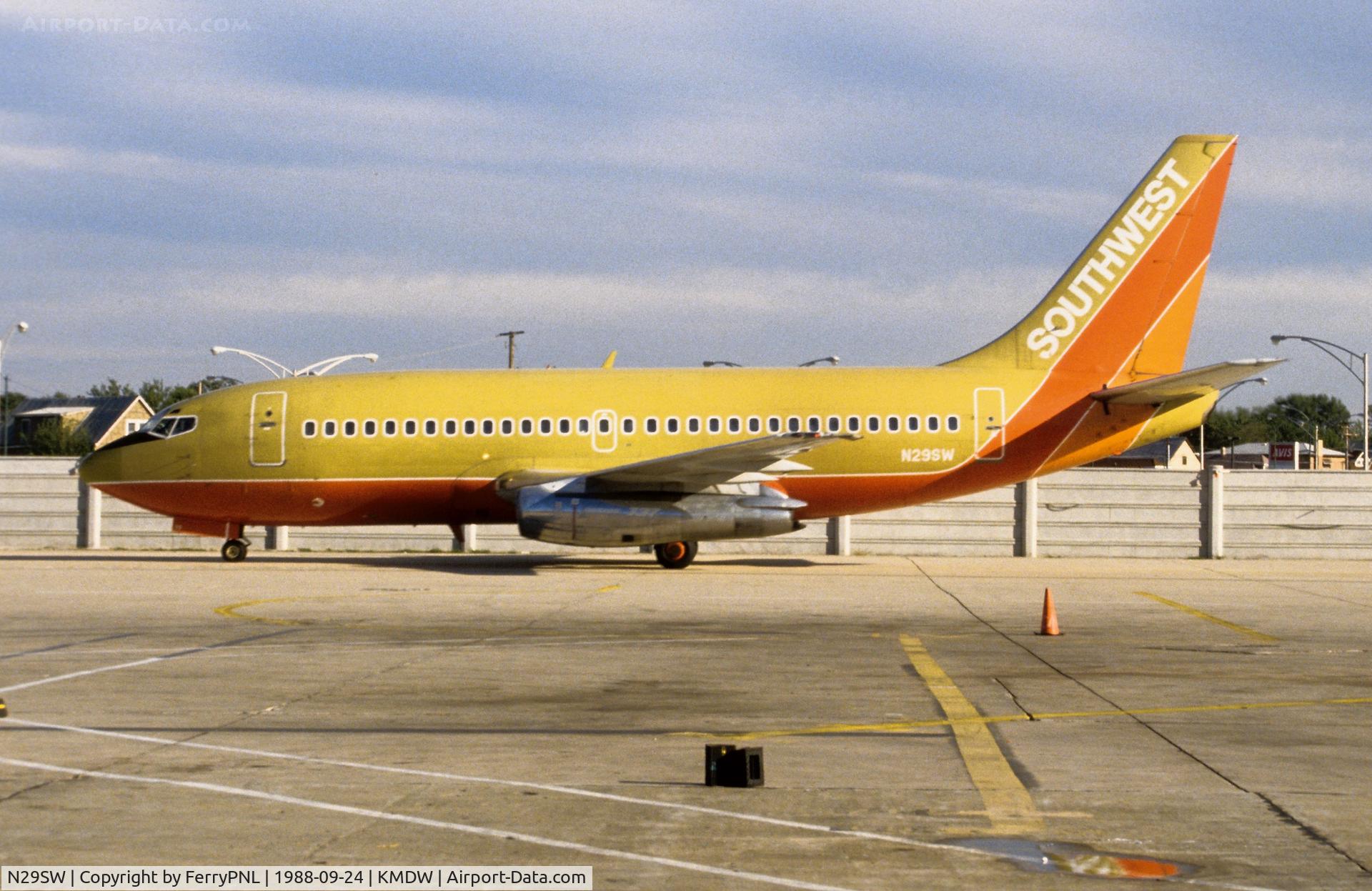 N29SW, 1977 Boeing 737-2H4 C/N 21340, Southwest B732
