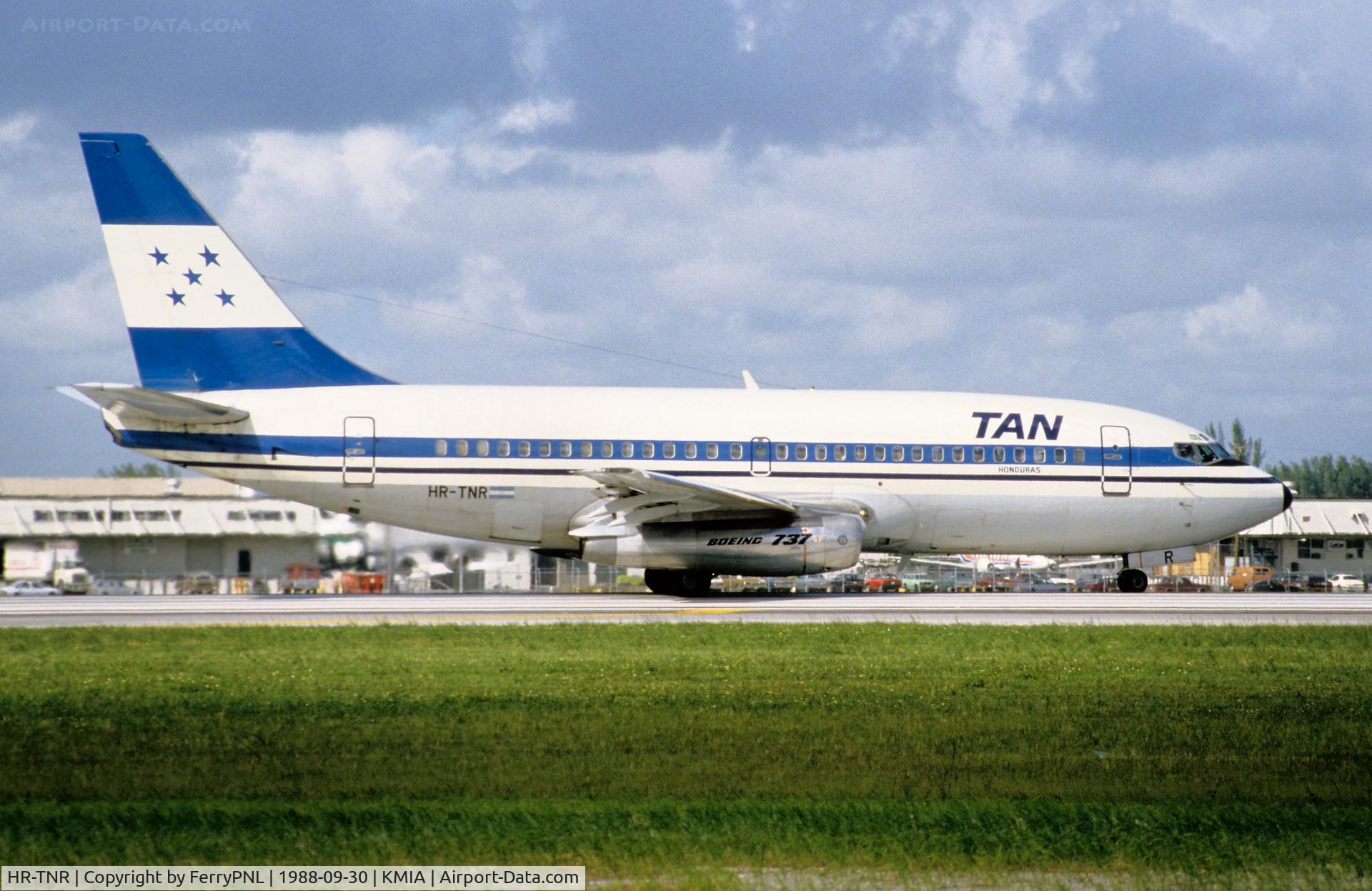 HR-TNR, 1969 Boeing 737-2A3 C/N 20299, TAN B732 lined-up