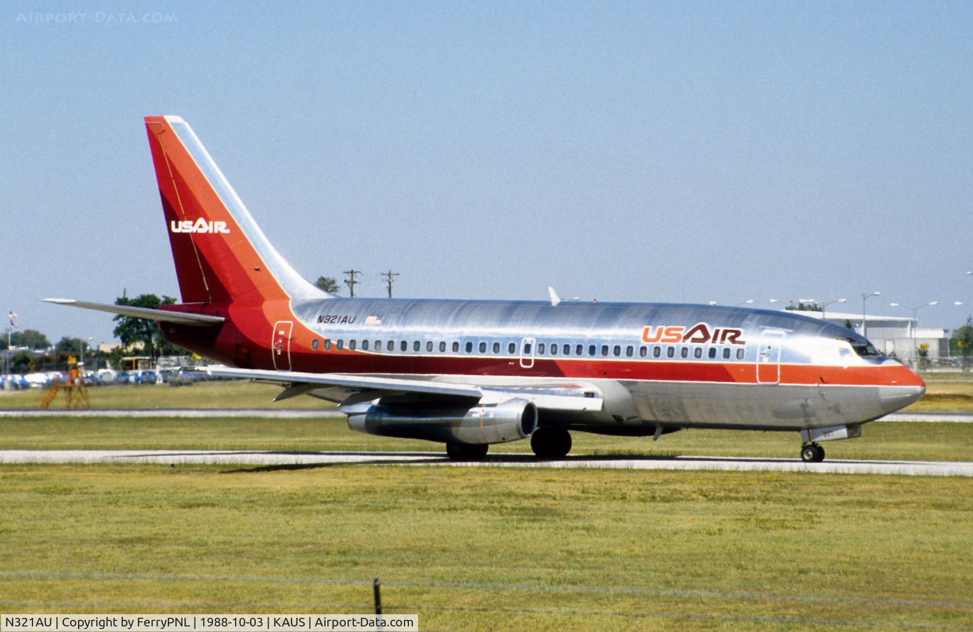 N321AU, 1983 Boeing 737-2B7 C/N 22889, USAir B732 taxiing for departure