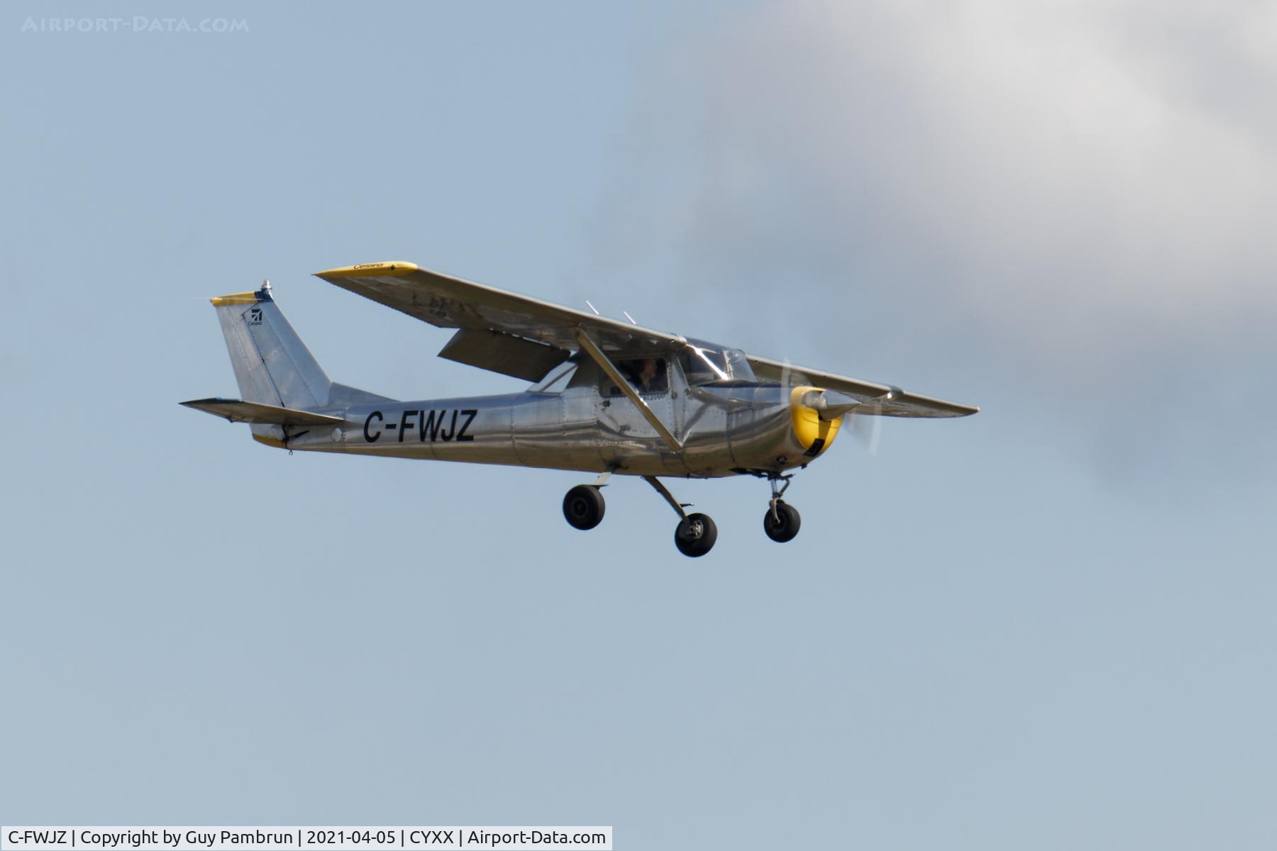 C-FWJZ, 1965 Cessna 150F C/N 15061686, Landing on 19