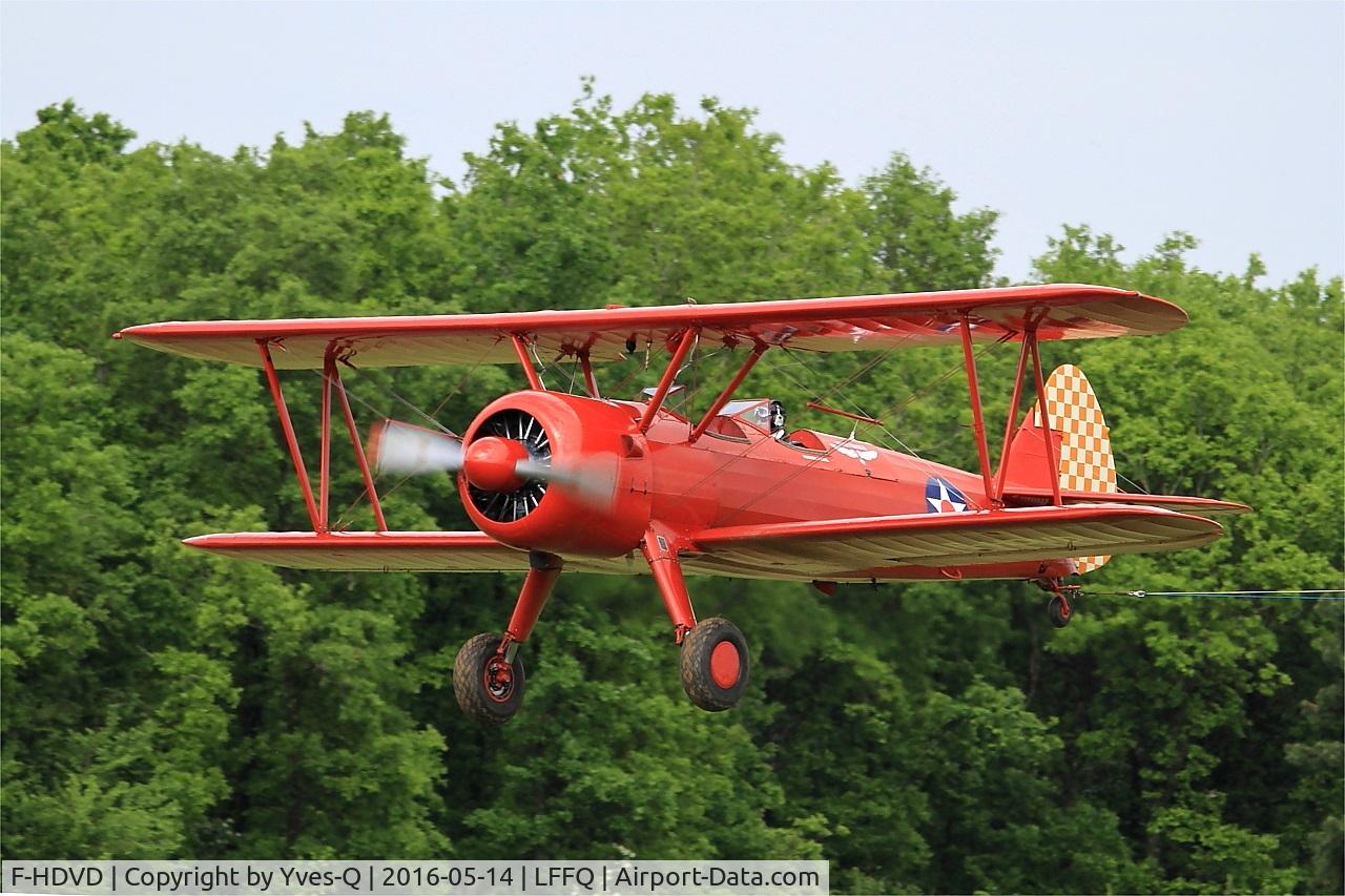 F-HDVD, 1940 Boeing A75N1 (PT-17) C/N 75-940, Boeing A75N1 (PT-17), Take off, La Ferté-Alais (LFFQ) air show 2016