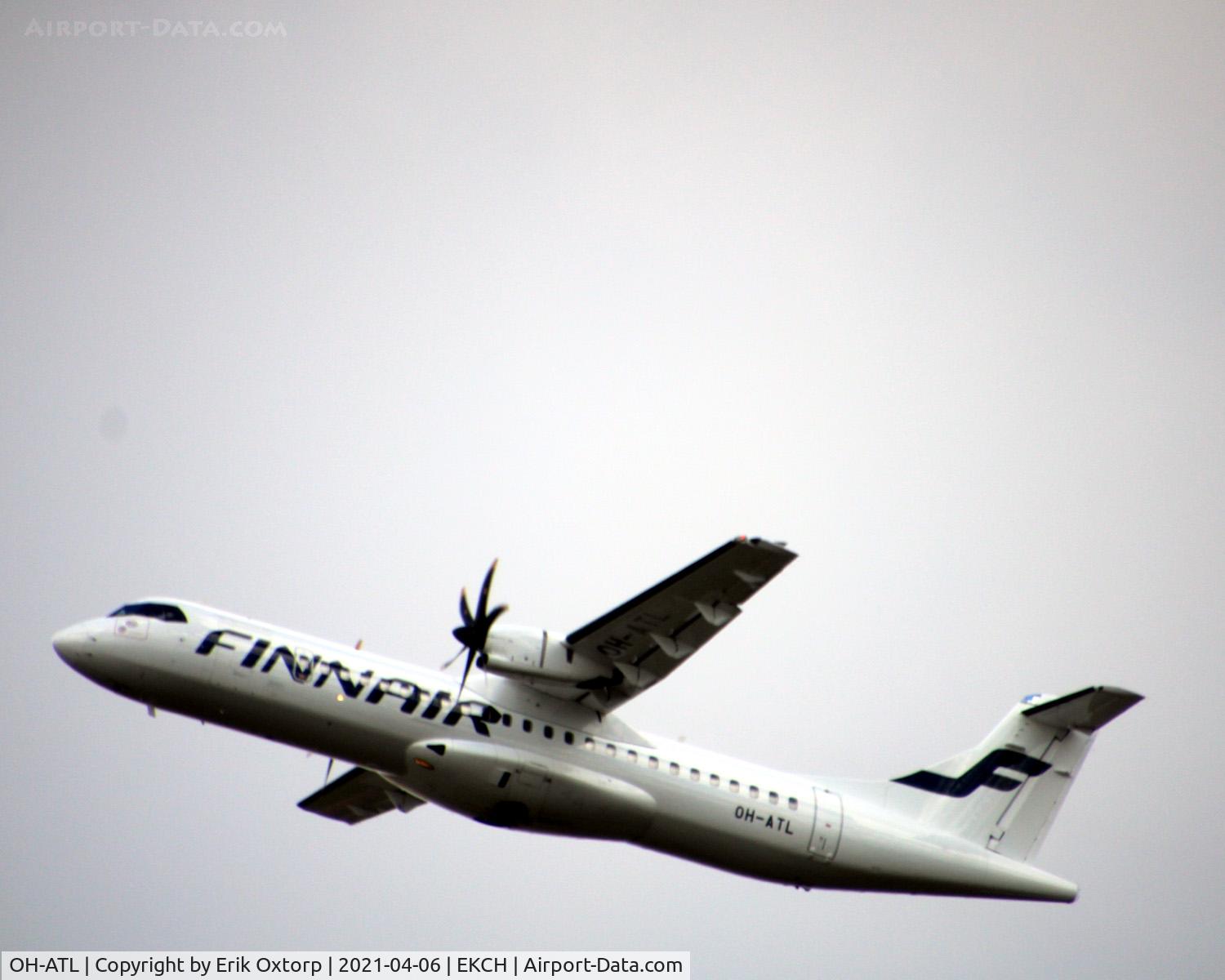 OH-ATL, 2009 ATR 72-212A C/N 851, OH-ATL taking off rw 22R