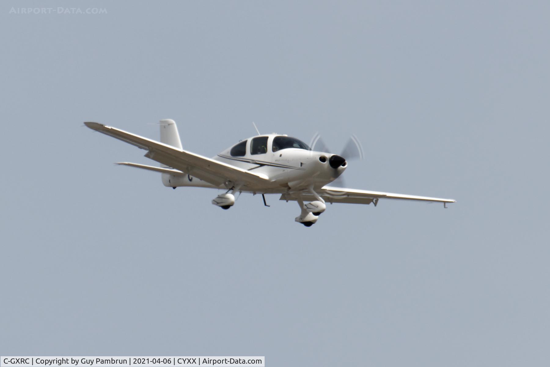 C-GXRC, 2019 Cirrus SR20 C/N 2488, Landing on 19