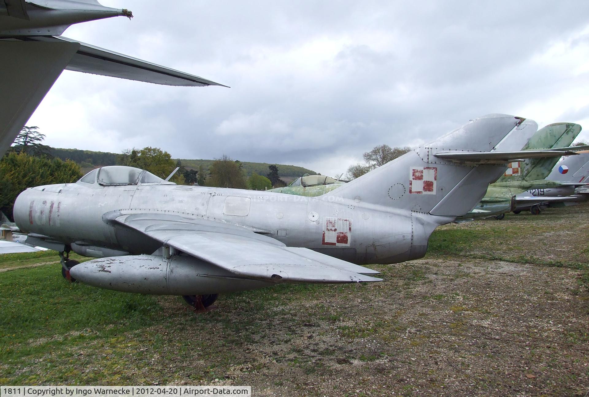 1811, Mikoyan-Gurevich LIM-2 C/N 1B-01811, PZL-Mielec Lim-2R (MiG-15bis) FAGOT at the Musee de l'Aviation du Chateau, Savigny-les-Beaune
