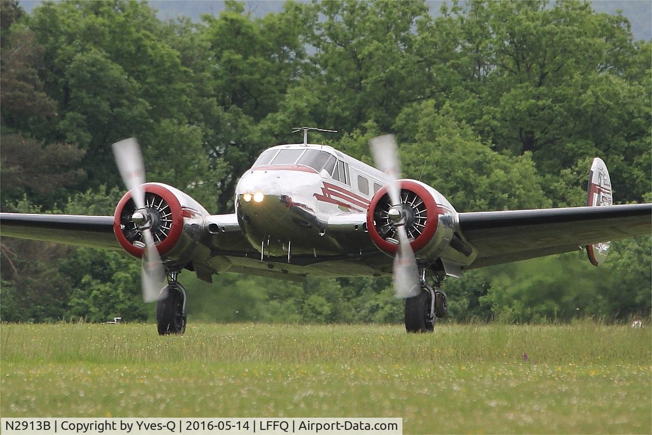 N2913B, 1953 Beech D18S C/N A-963, Beech D18S, Take off run, La Ferté-Alais airfield (LFFQ) Air show 2016